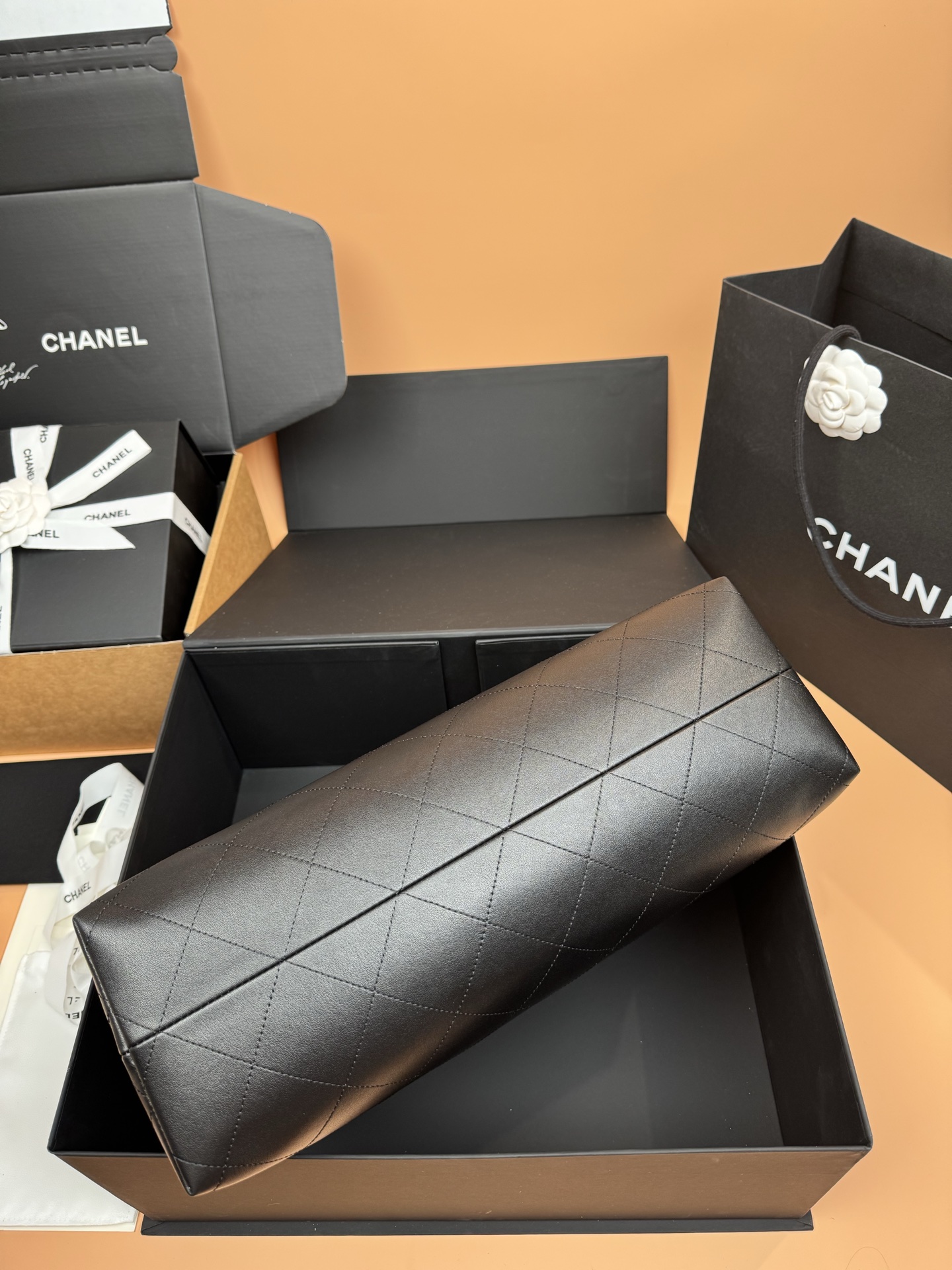 19 Large Tote Bag（Black horizontal style） - Mocuir