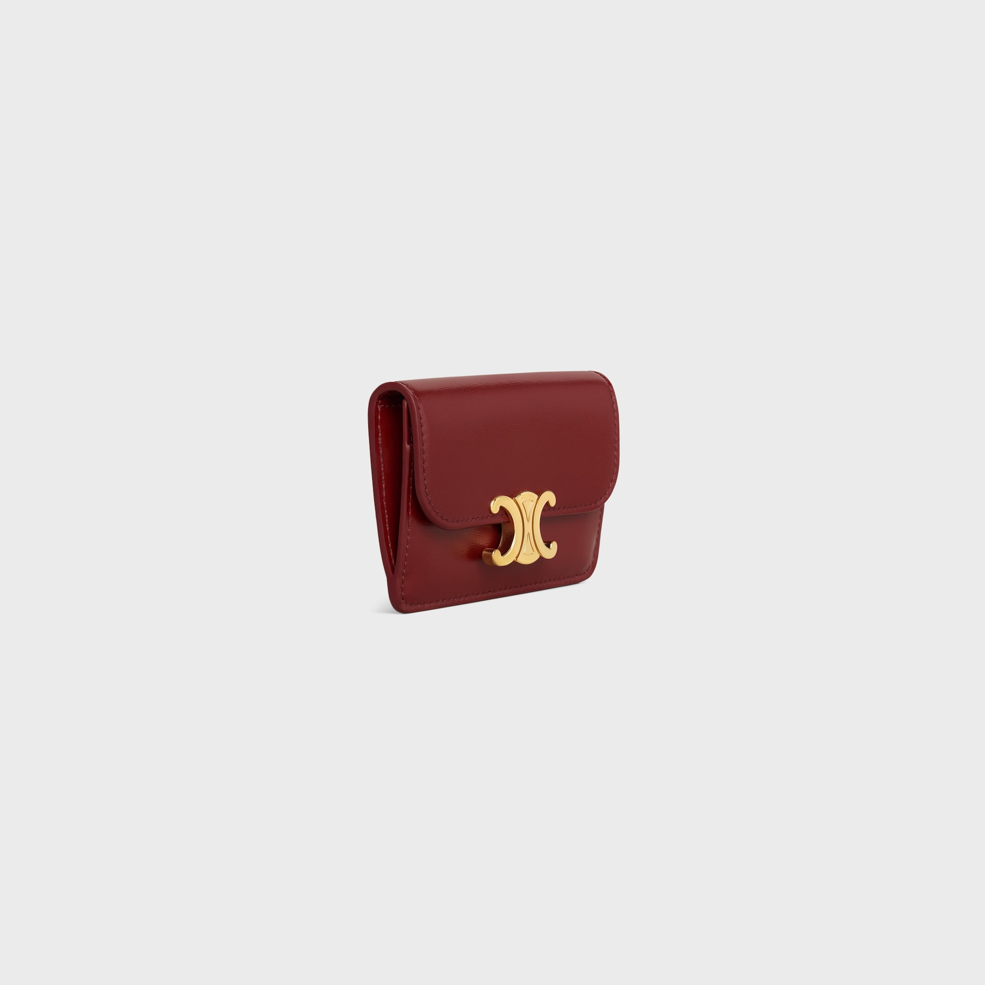 CARD HOLDER WITH FLAP TRIOMPHE IN SHINY CALFSKIN DARK RUBY