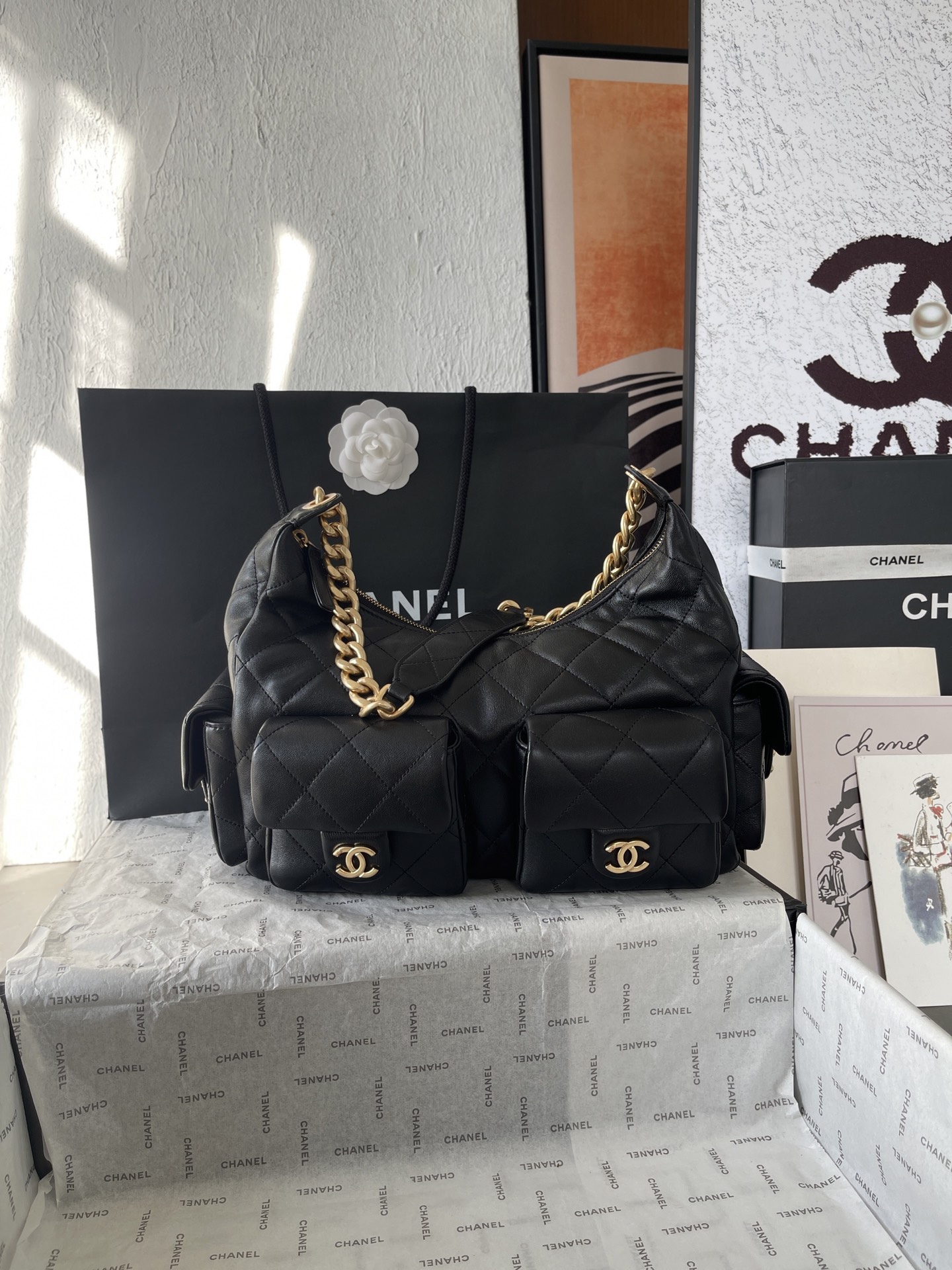 25C Multi-Pocket Hobo Bag in Black Quilted Lambskin with Gold-Tone Hardware - Mocuir