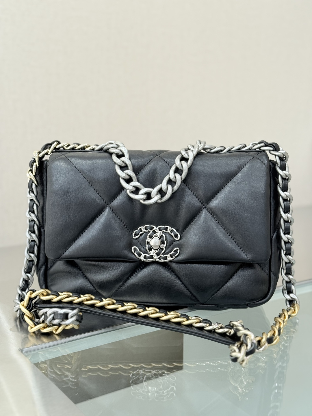 19 Medium Flap Bag (AS1160) in Black Shiny Lambskin with Tri-Tone Hardware - Mocuir
