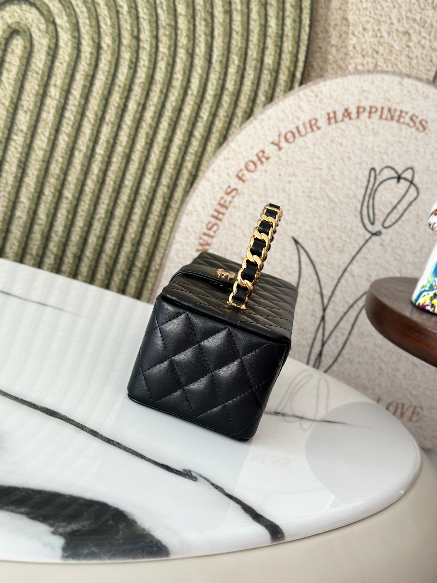 Black Lambskin Quilted Long Vanity Case with Chain Handle - Mocuir