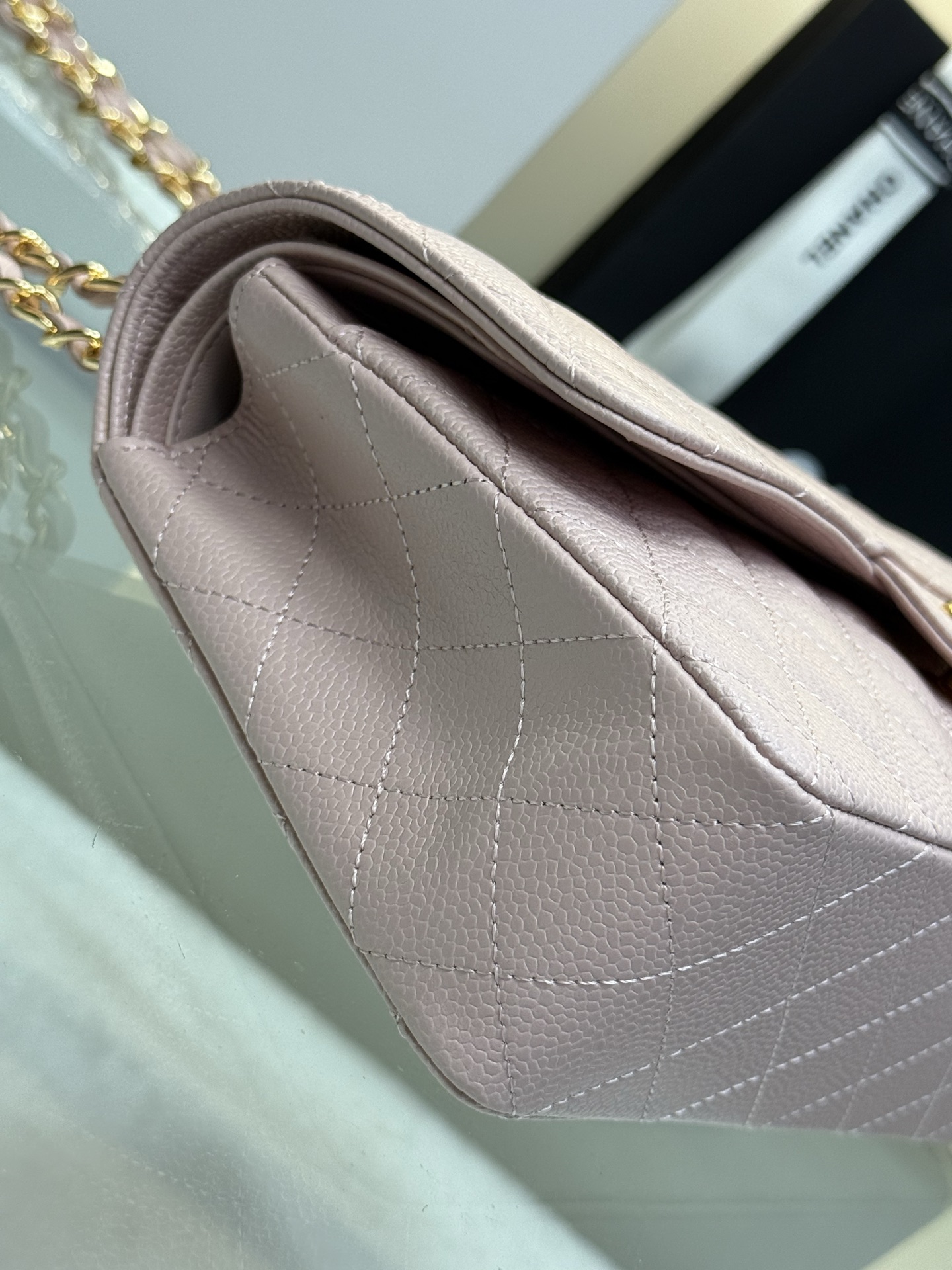 Classic Flap Bag（Light Purple） - Mocuir