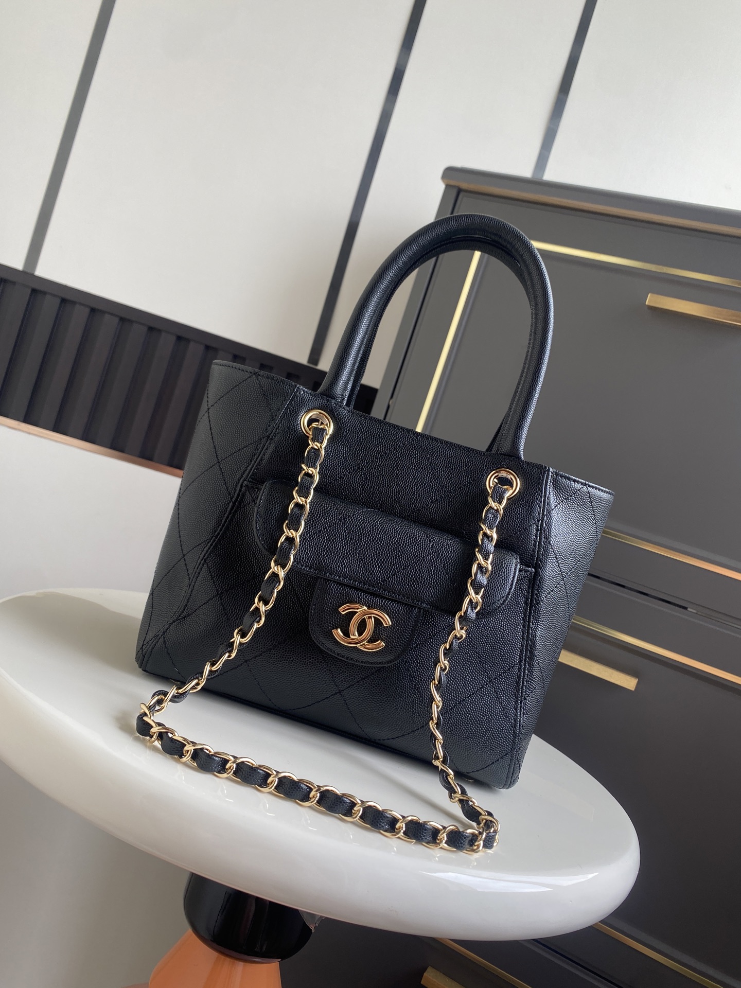 Cruise 2026 Black Quilted Caviar Calfskin Mini Tote Bag with Gold-Tone Hardware - Mocuir