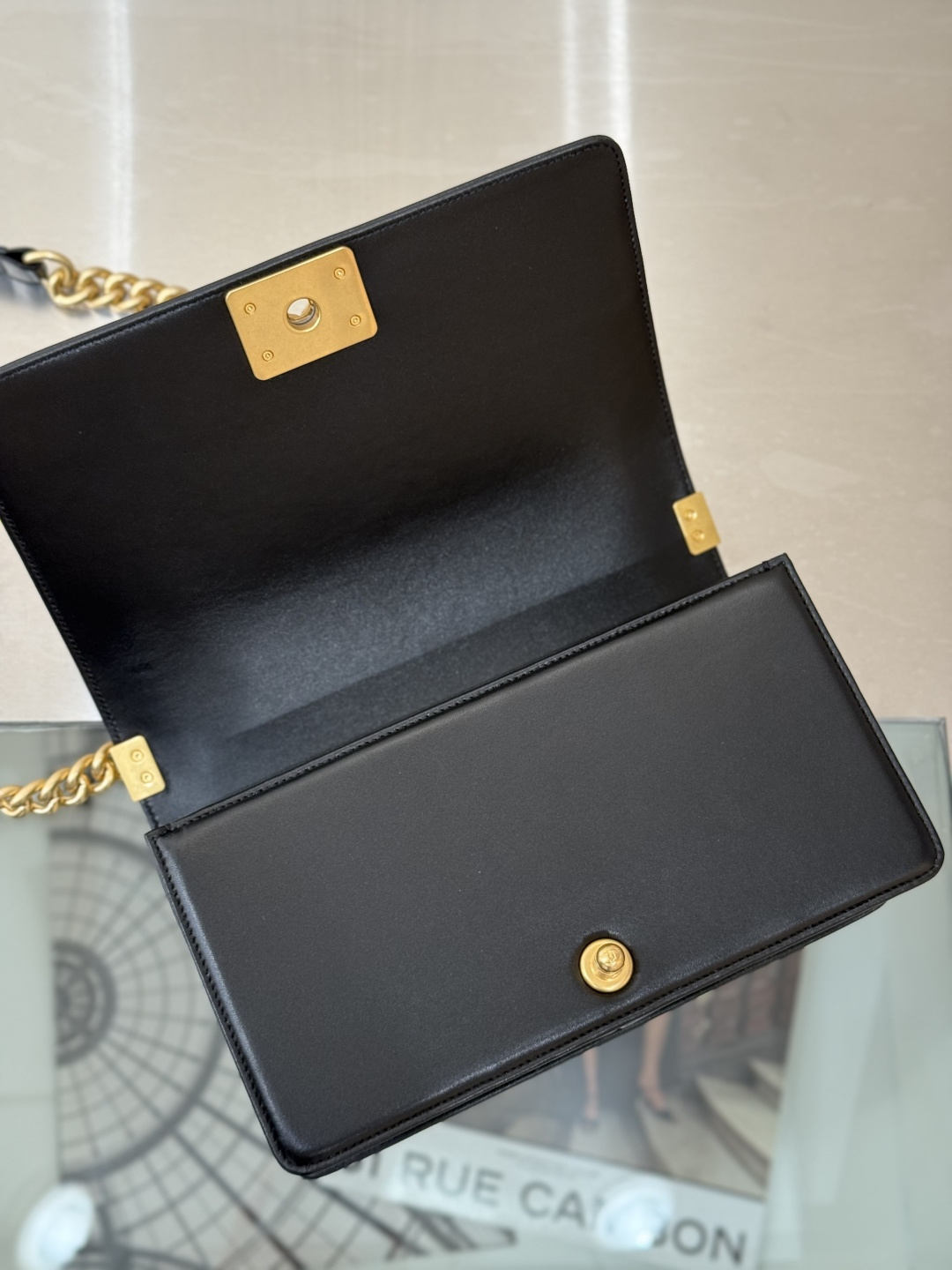 Medium Le Boy Flap Bag（Gold） - Mocuir