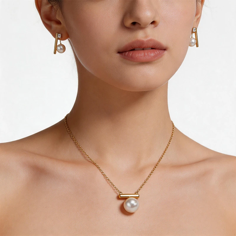 18k Gold Saltwater Pearl Necklace Set