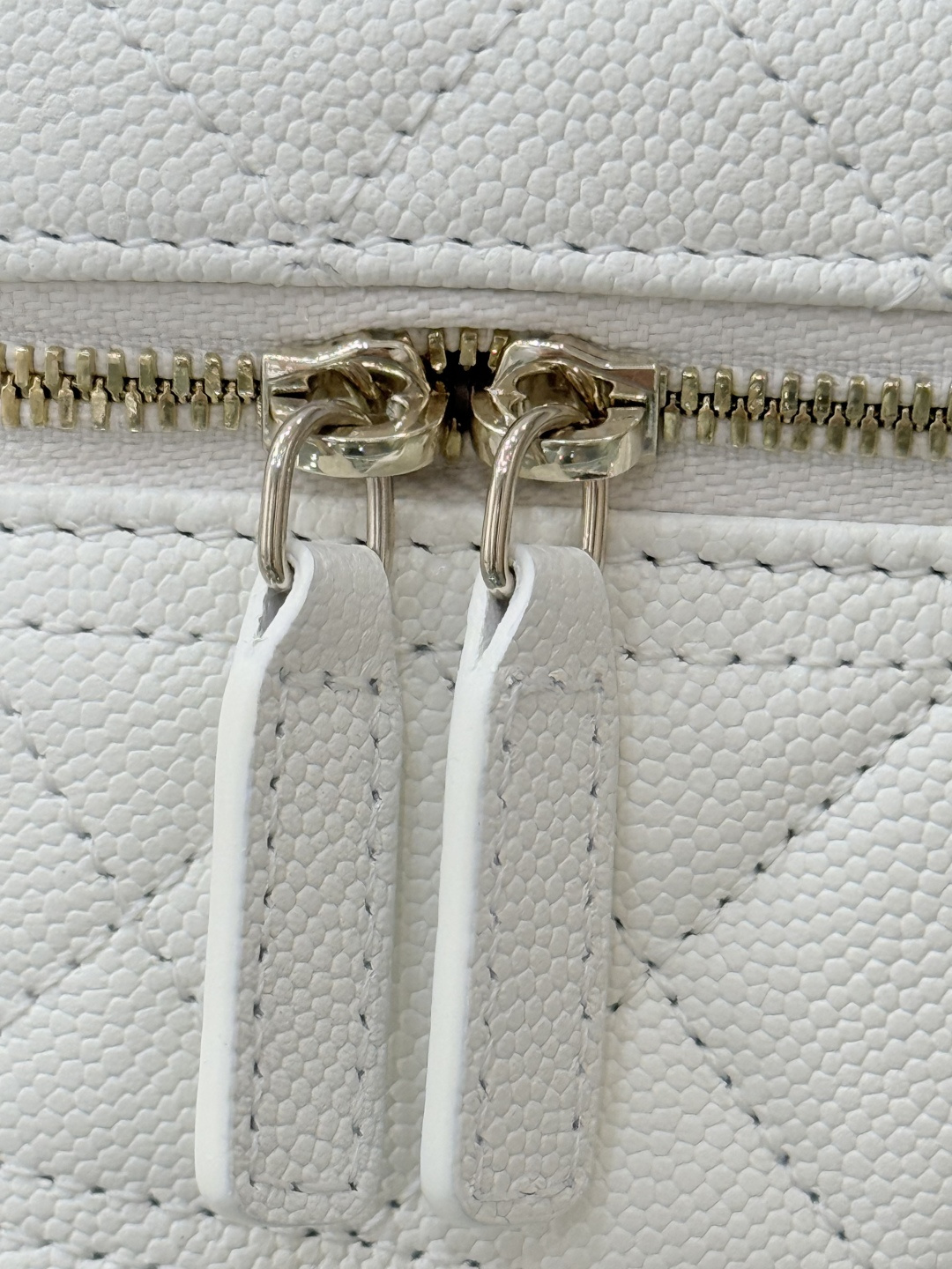 Vanity Case with Chain（Long Vanity Case） - Mocuir