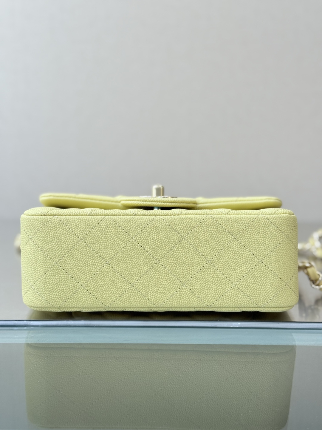 Mini Classic Flap Handbag（Creamy Yellow） - Mocuir