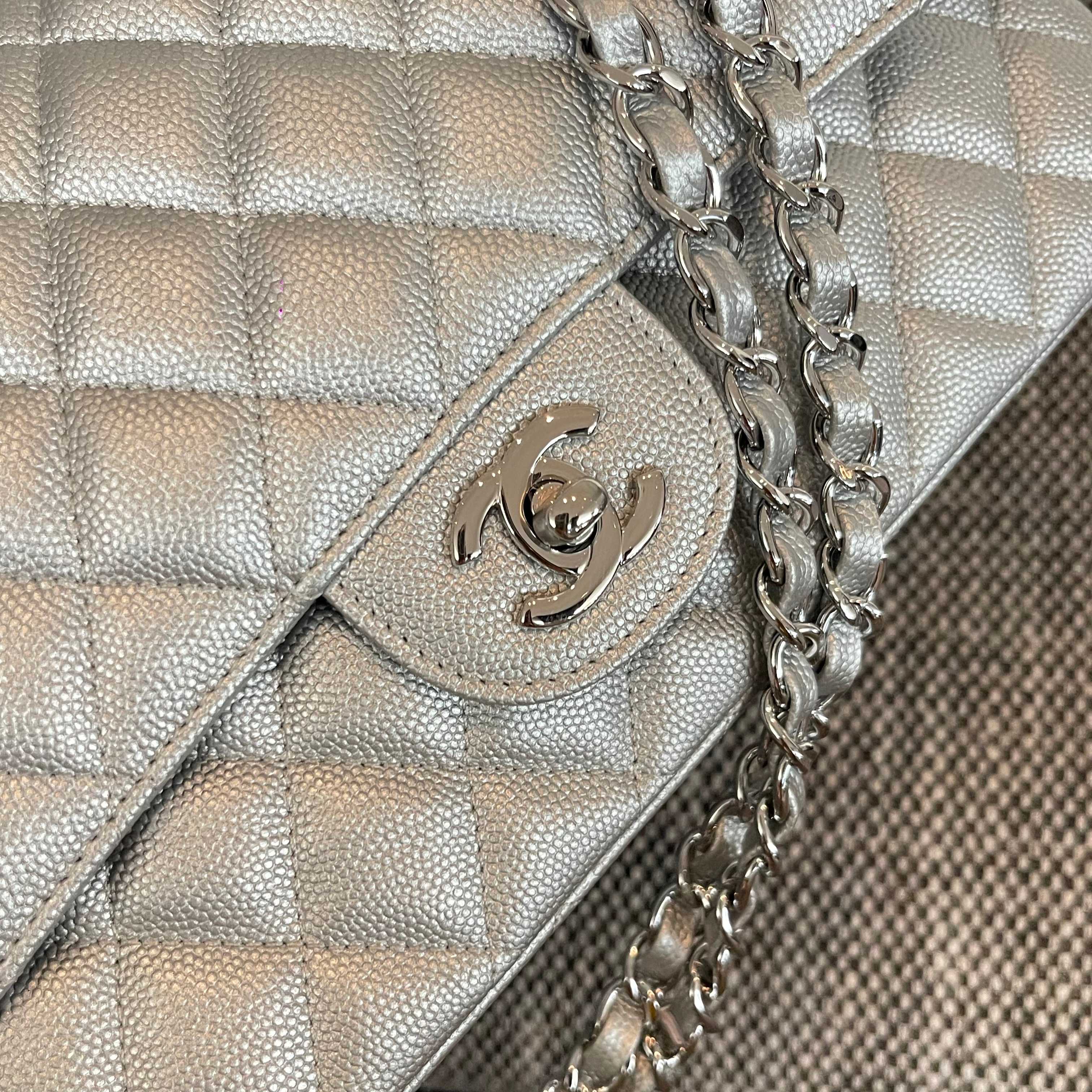 Classic Flap Bag（Caviar Leather） - Mocuir