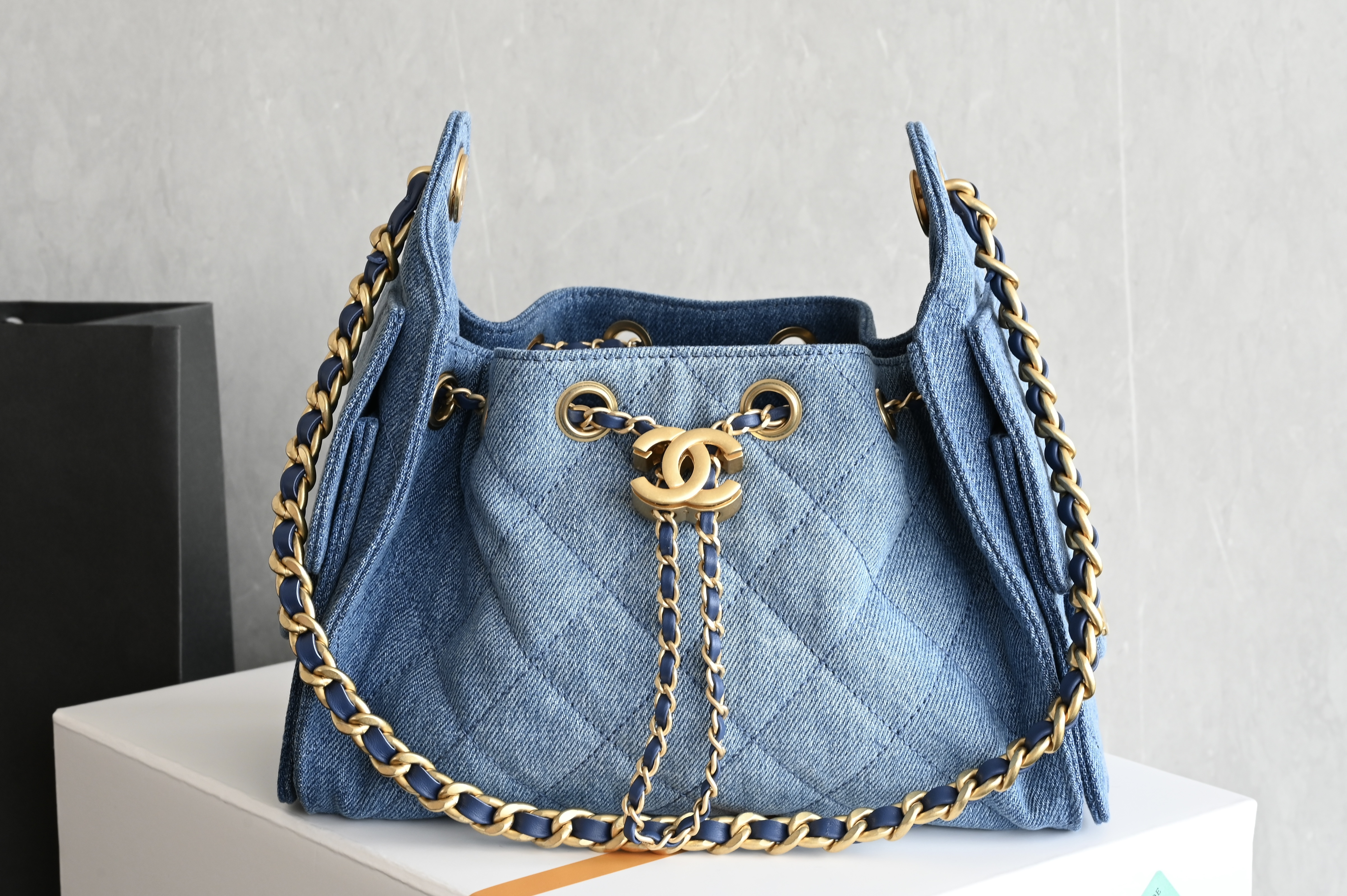 25 Small Handbag (AS5293) in Blue Washed Denim with Gold-Tone Metal Hardware - Mocuir