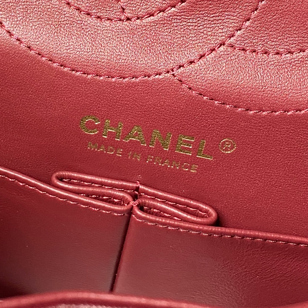 2.55 Reissue Burgundy Quilted Calfskin Flap Handbag with Light Gold-Tone Hardware - Mocuir