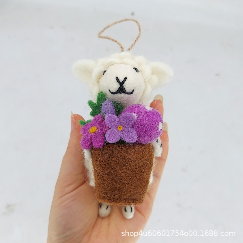 Wool felt pendant cute plush toy