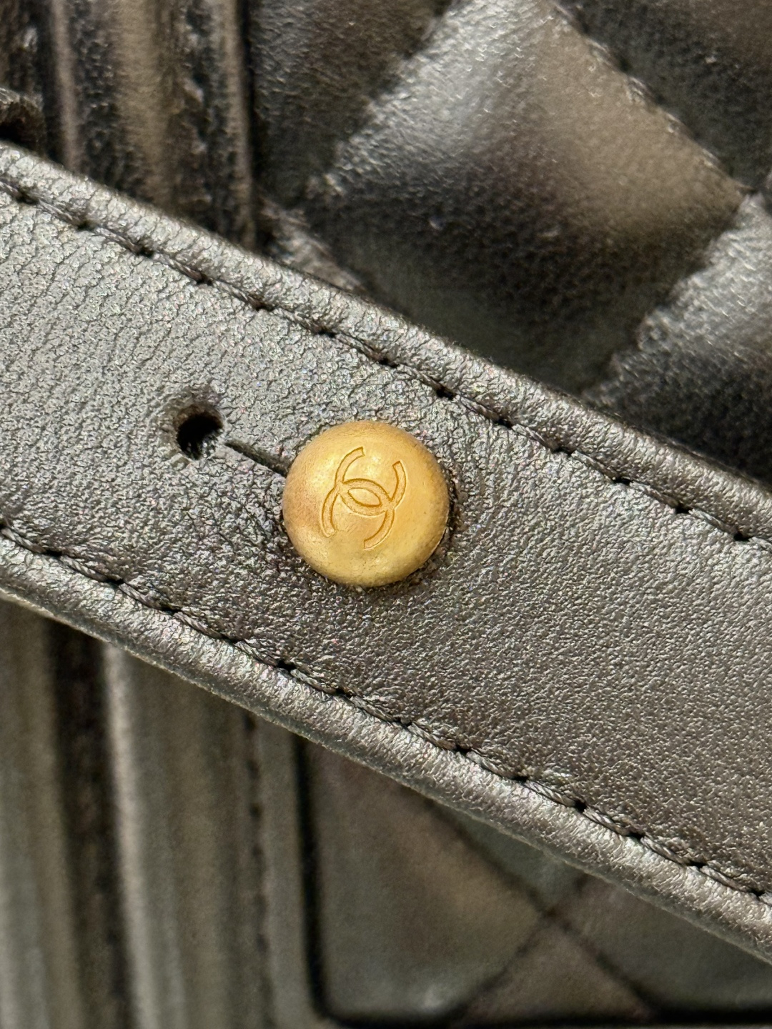 Medium Le Boy Flap Bag（Gold） - Mocuir