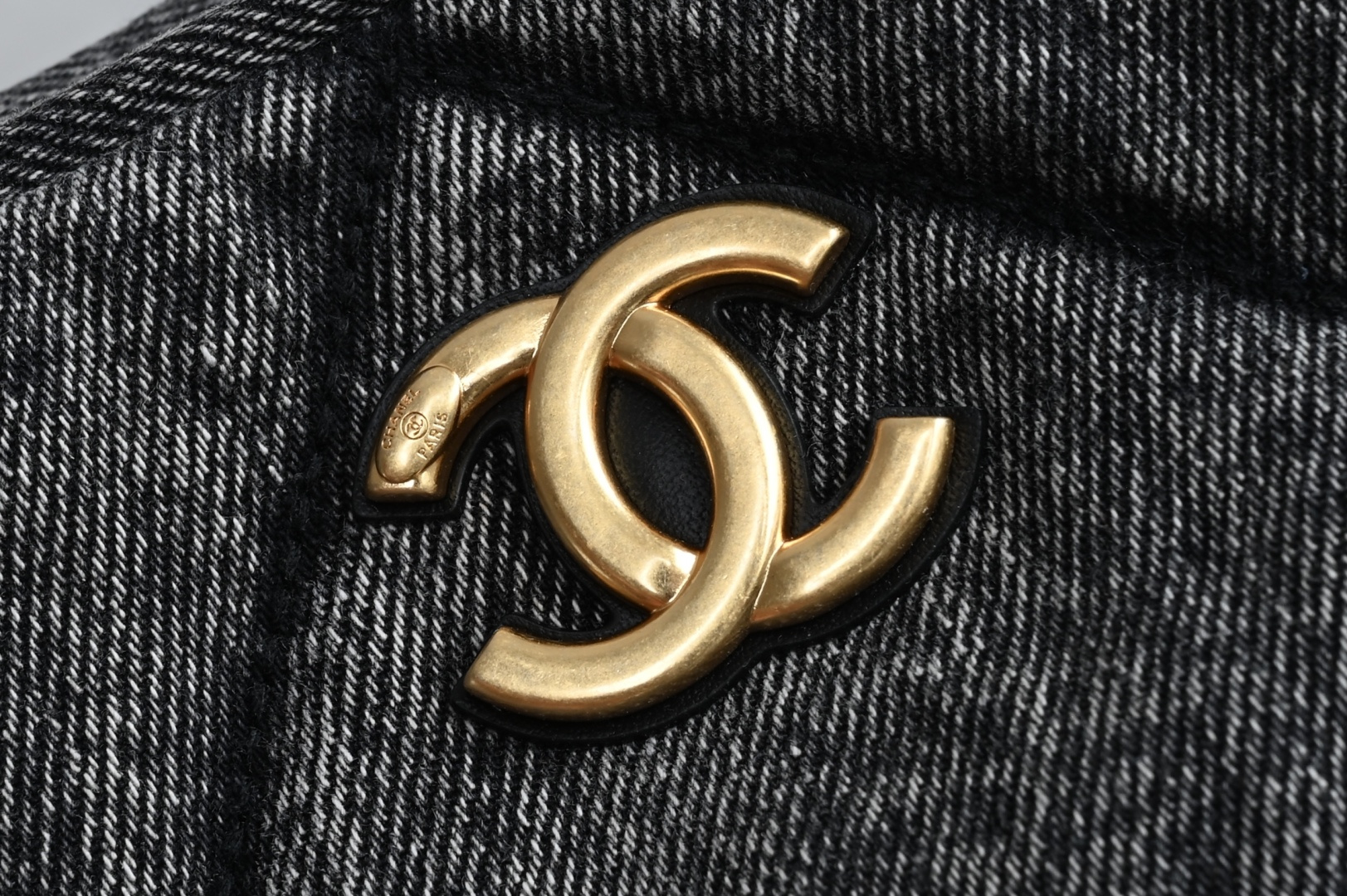 25K Cruise Collection Washed Black Denim Hobo Tote Bag with Double Pockets & Gold-Tone Hardware (Model AS5727) - Mocuir