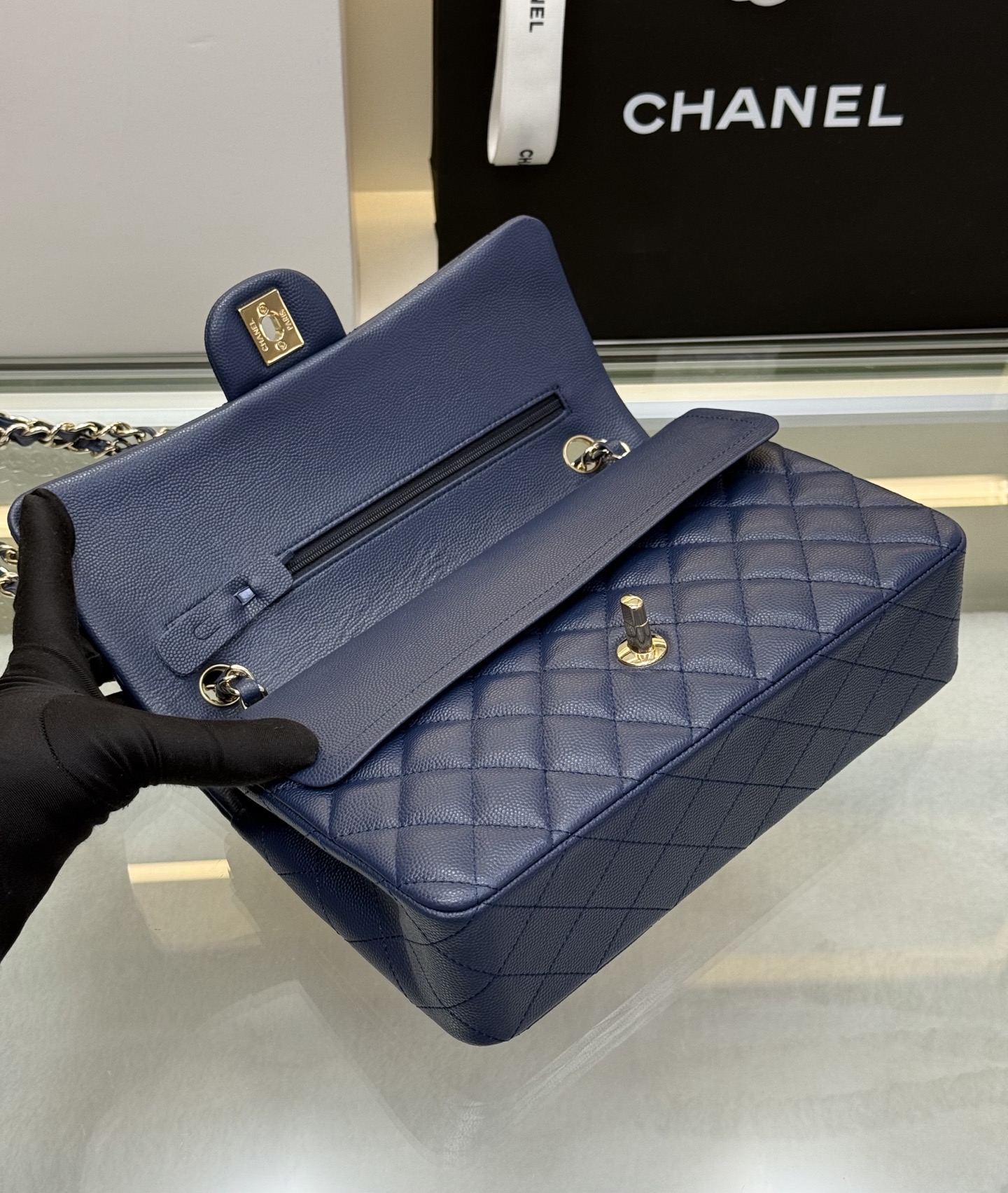 Classic Flap Bag（Navy Blue） - Mocuir