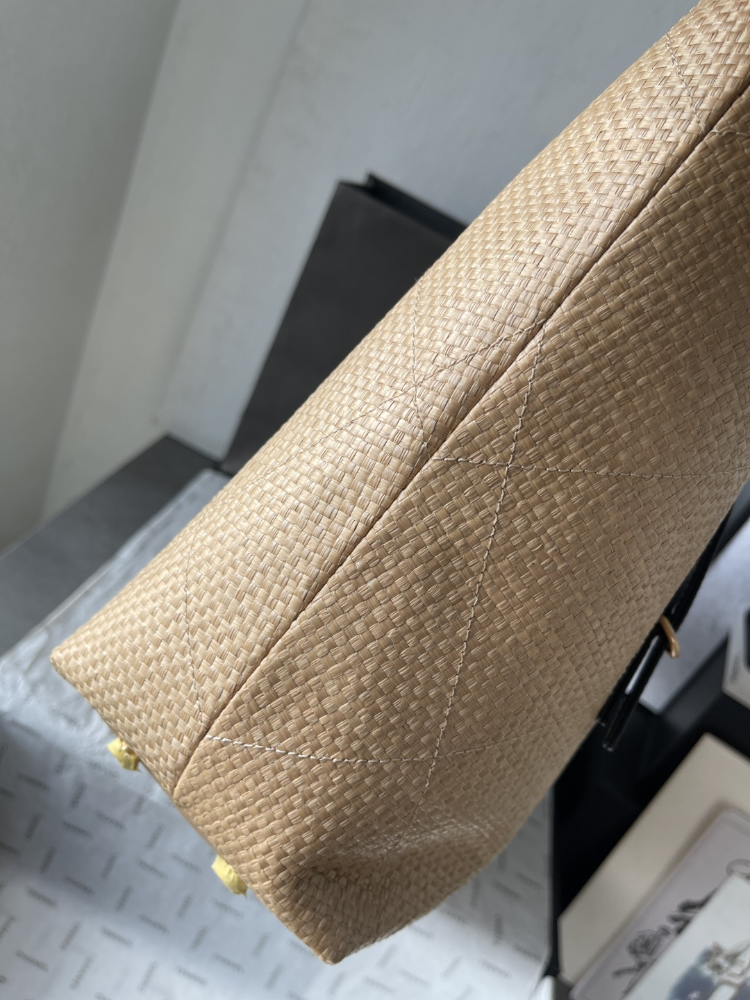 25C Beige Woven Straw Large Tote Handbag with Black Calfskin Trim and Gold-Tone Hardware - Mocuir