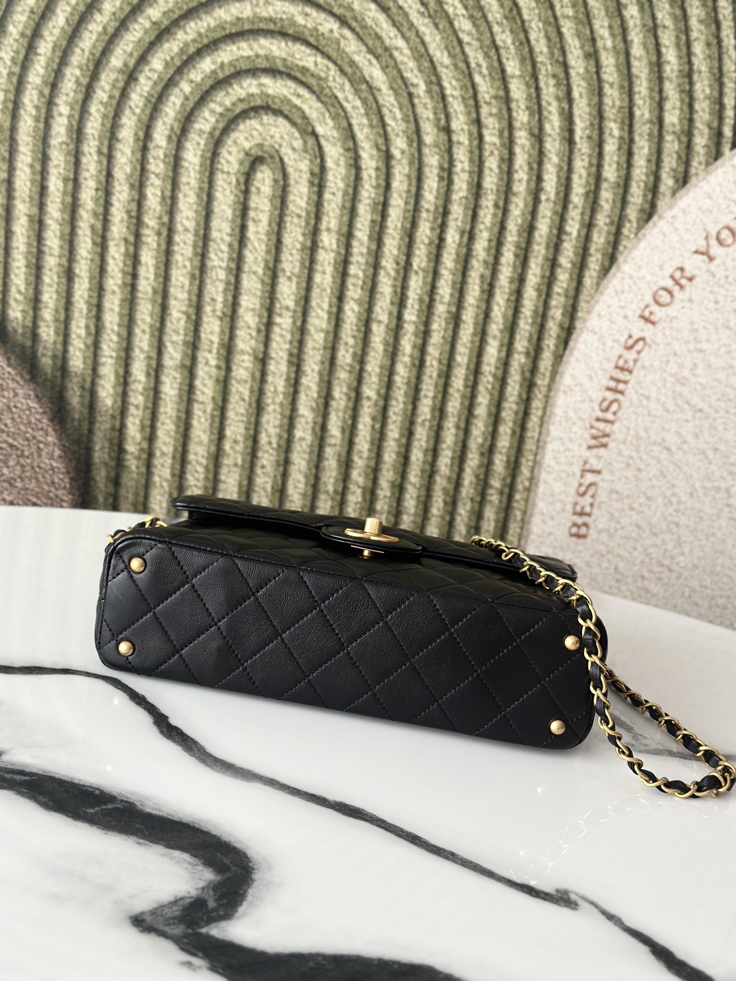 25C/26C Small Classic Flap with Top Handle - Mocuir