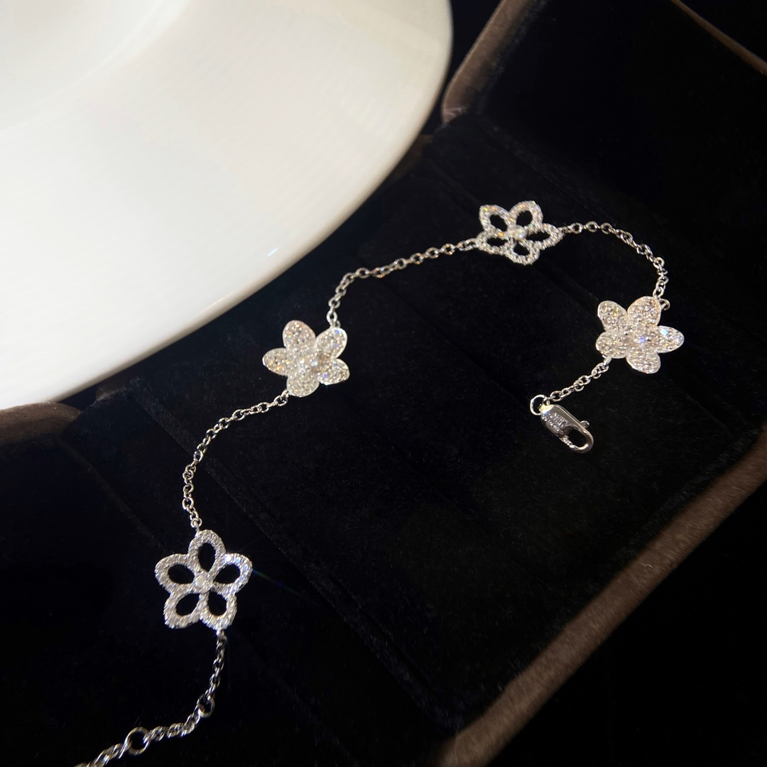 Floral Pavé Diamond Bracelet