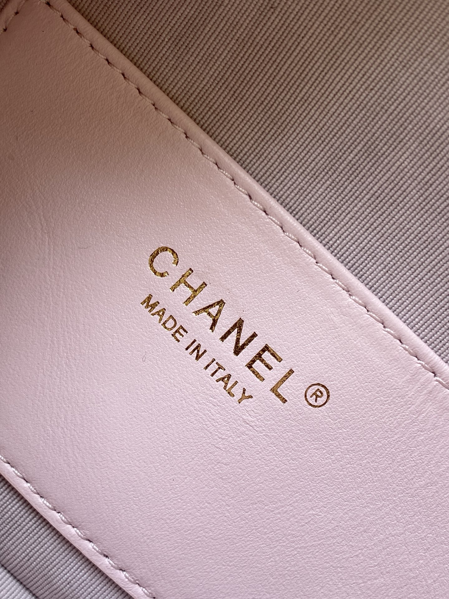 Quilted Lambskin Hobo Bag with Pearl Chain in Light Pink (Gold Hardware) - Mocuir