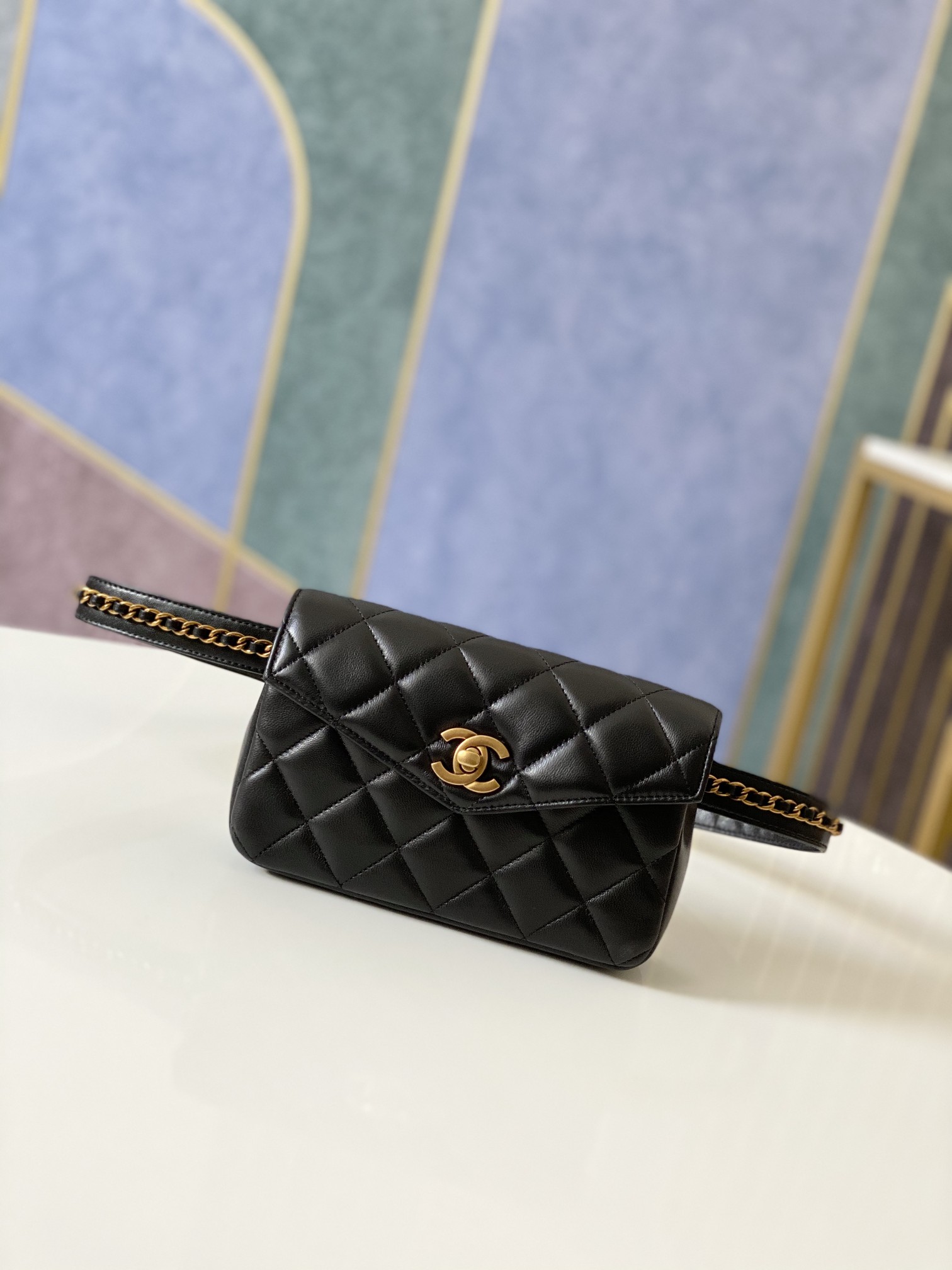 Classic Quilted Lambskin Waist Bag / Belt Bag in Black with Vintage Gold-Tone Hardware - Mocuir