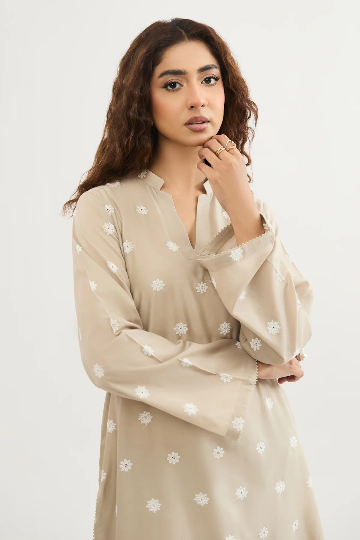 LAWN | EMBROIDERED