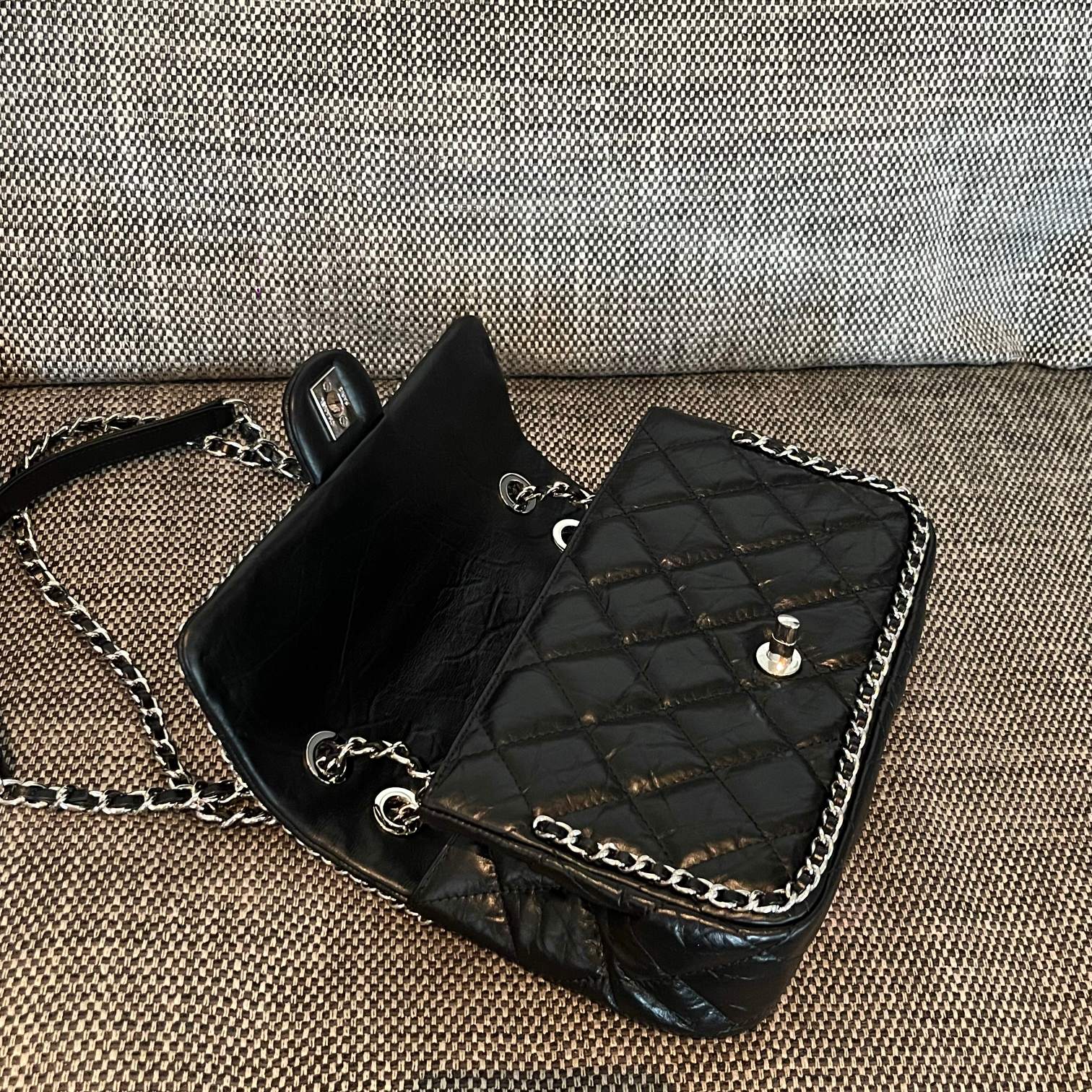 Black Quilted Glazed Calfskin Flap Handbag with Silver-Tone Chain Trim and Turnlock Hardware - Mocuir