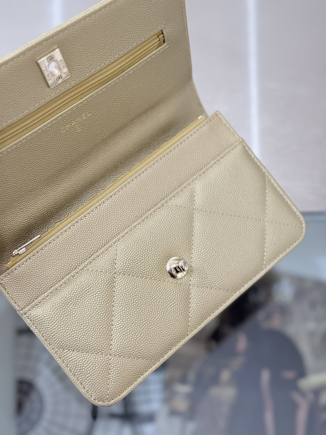 Classic Wallet On Chain with Top Handle（Light Olive Green） - Mocuir