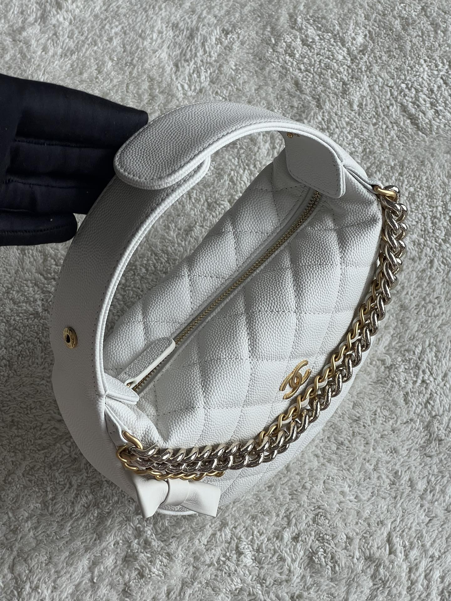 24S Half Moon Hula Hoop Bag in White Quilted Caviar Leather with Mixed Gold & Silver-Tone Hardware and Bow Detail - Mocuir