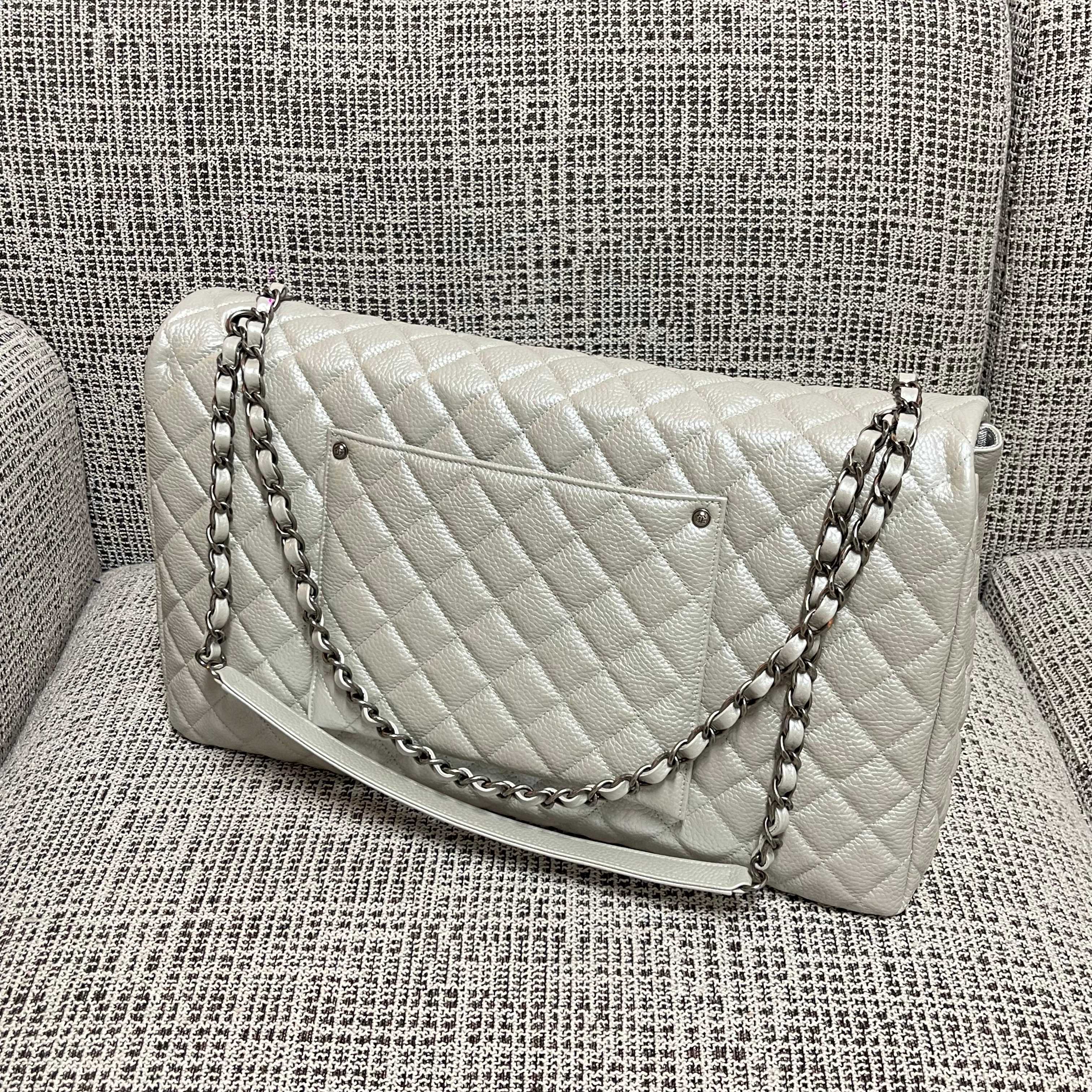 Classic Flap Maxi Quilted Caviar Leather Shoulder Bag in White (Silver Hardware) - Mocuir