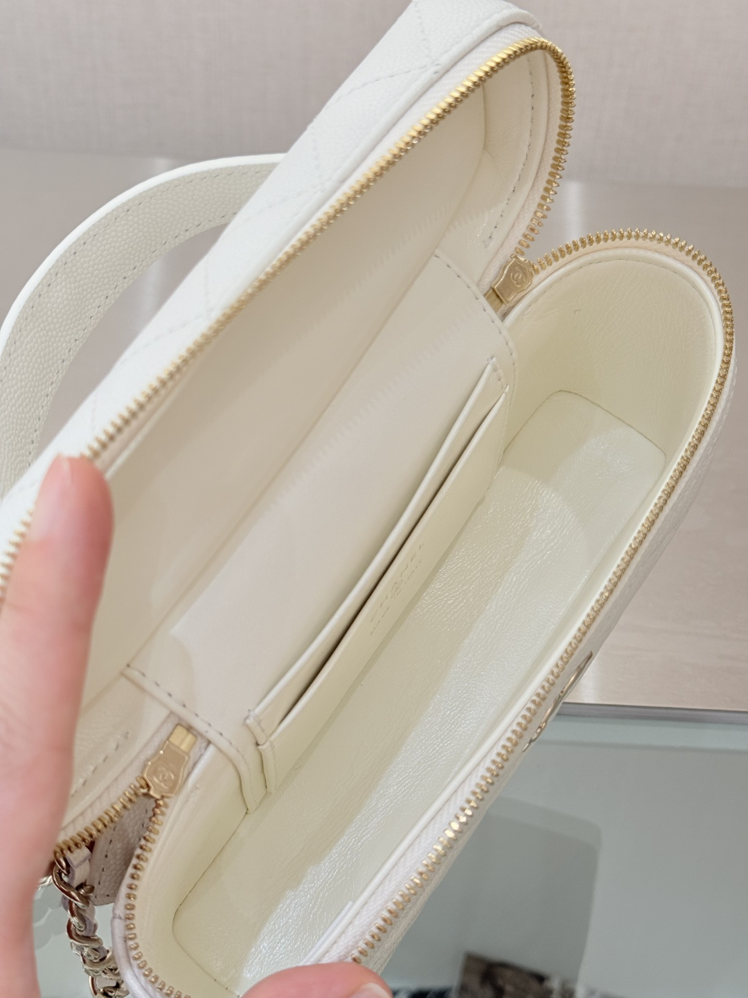 Vanity Case with Chain（Long Vanity Case） - Mocuir