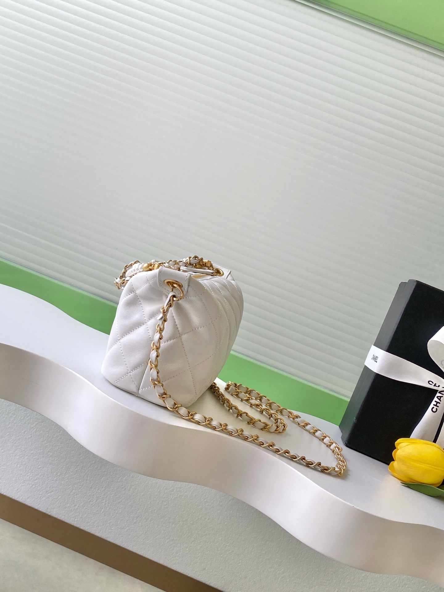 Quilted Lambskin Hobo Bag with Pearl Chain in White (Gold Hardware) - Mocuir