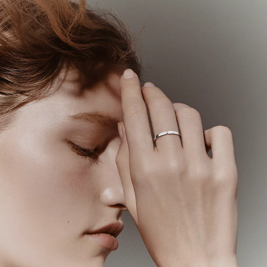 Ever Kelly wedding band, small model