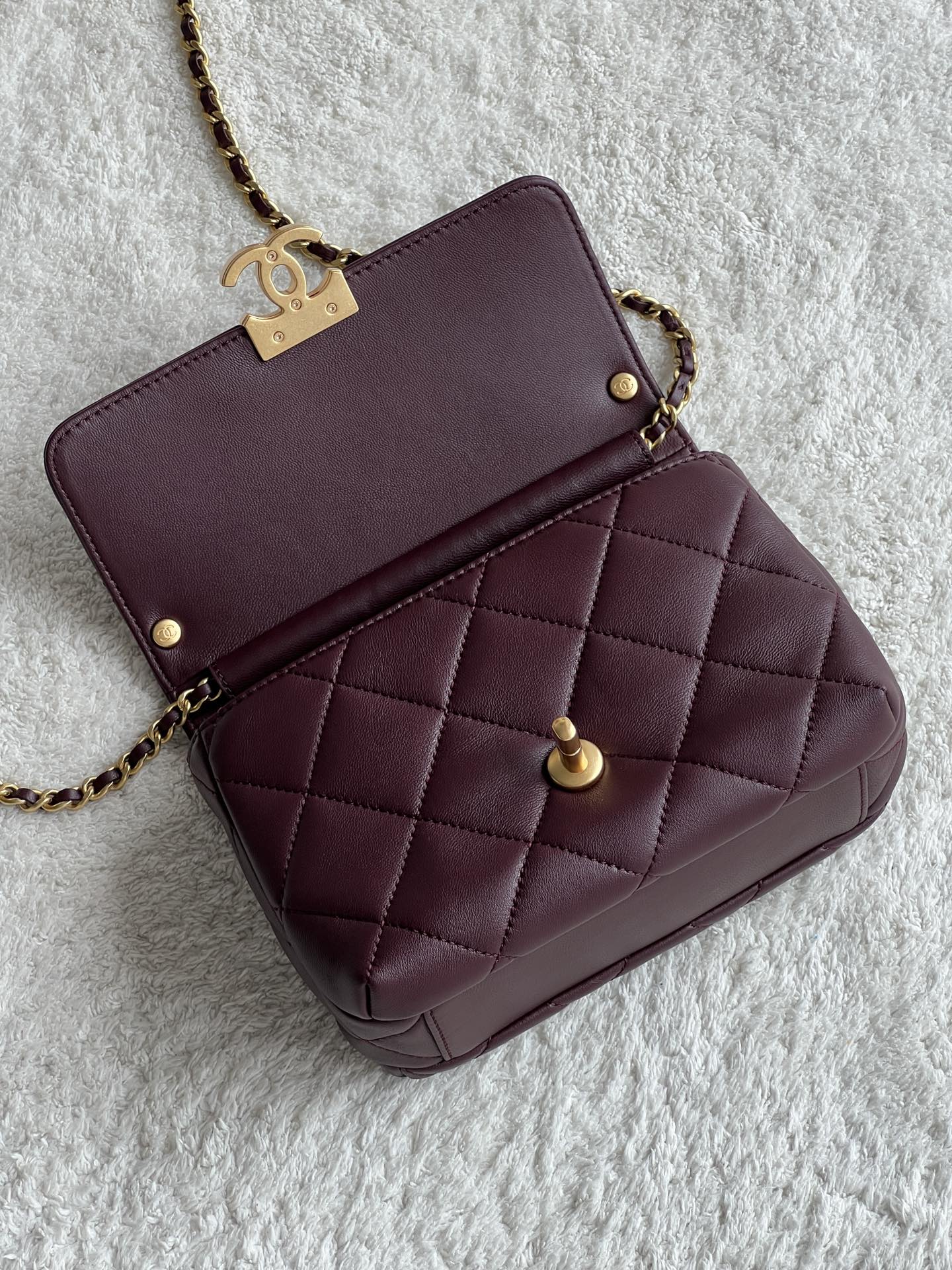 24A Mini Classic Flap Bag in Burgundy Quilted Lambskin with Pearl & Crystal CHANEL Letter Chain and Light Gold-Tone Hardware (AS4997) - Mocuir
