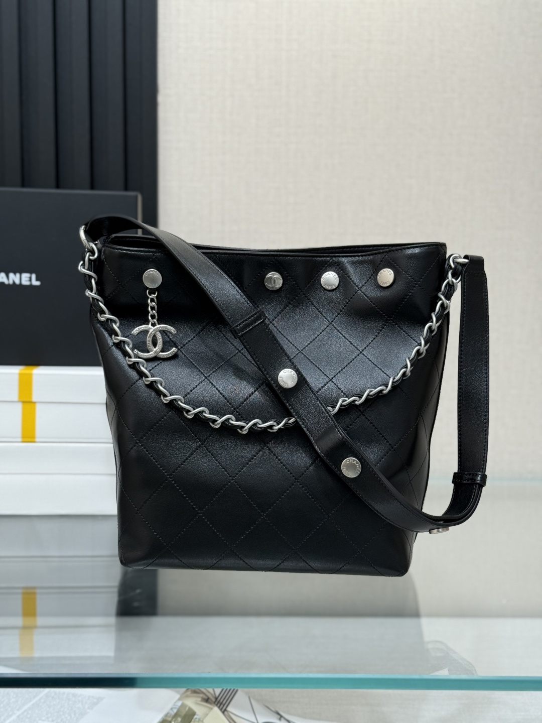 Quilted  Lambskin Hobo Bag with Silver-Tone Hardware - Mocuir