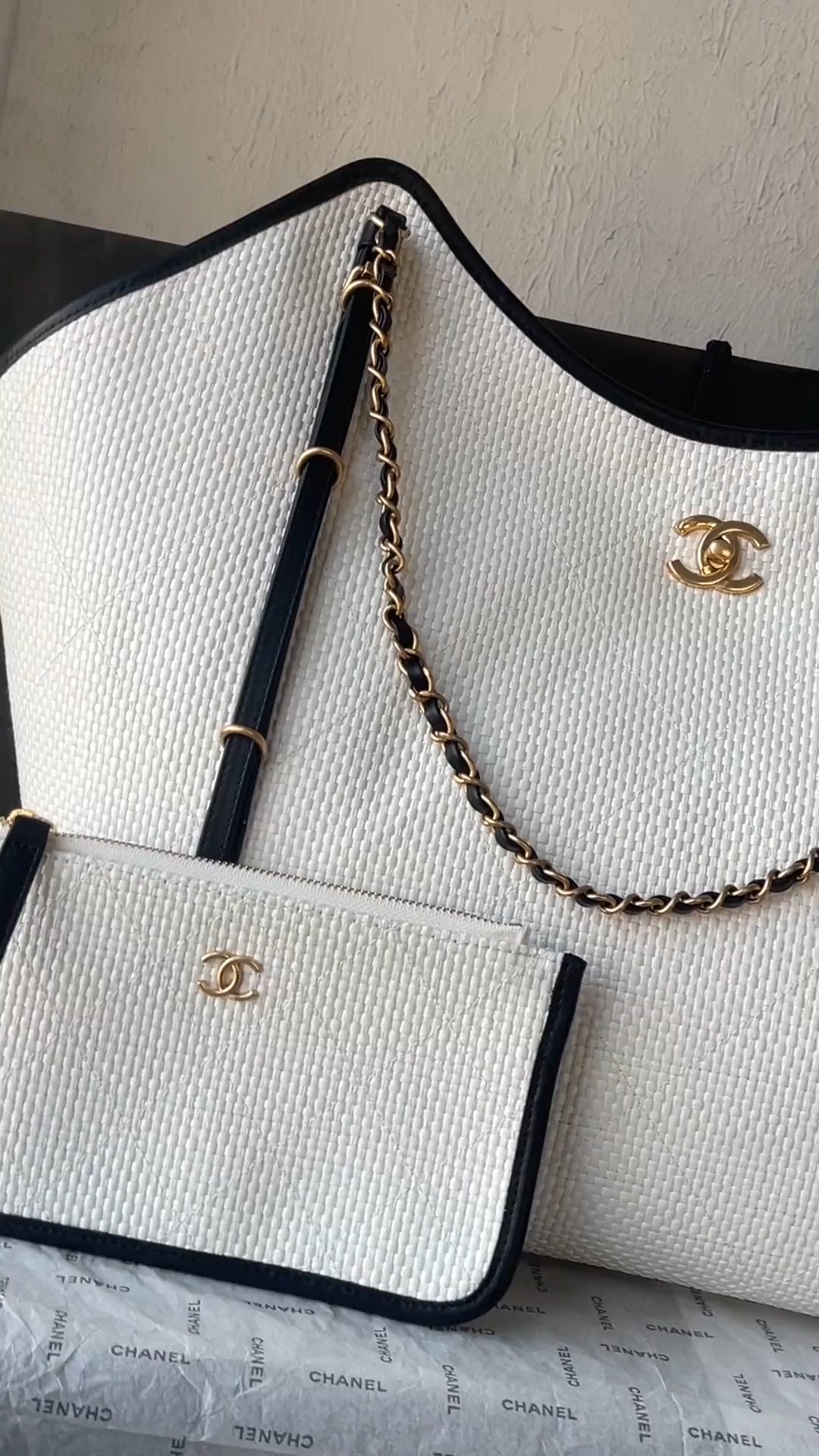 25C Woven Straw Large Tote Handbag with Black Calfskin Trim and Gold-Tone Hardware - Mocuir