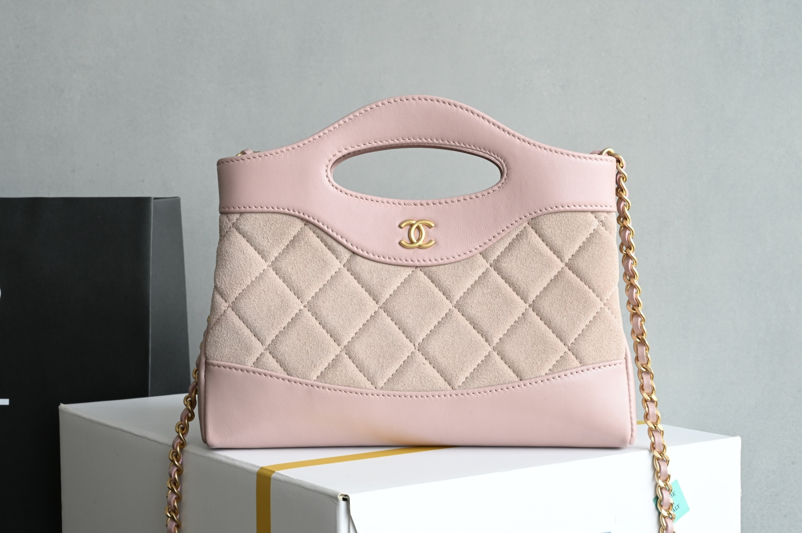 31 Nano Shopping Bag in 25P Pink Suede Lambskin & Smooth Lambskin with Gold-Tone Hardware (Model AS4133) - Mocuir