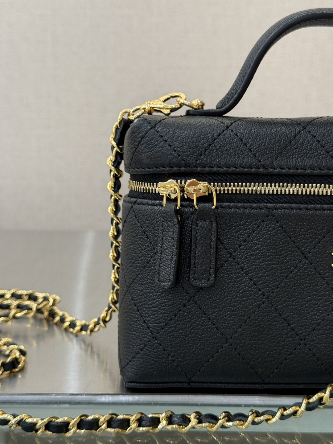 Clutch with Chain (LP Style Bag) - Mocuir