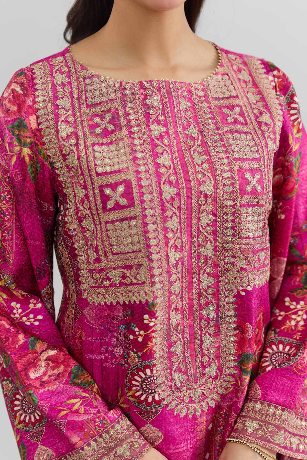 JACQUARD | EMBROIDERED