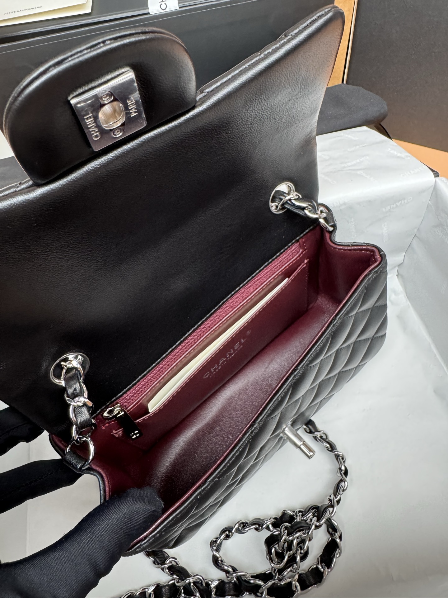 Classic Flap Mini（Silver LOGO） - Mocuir