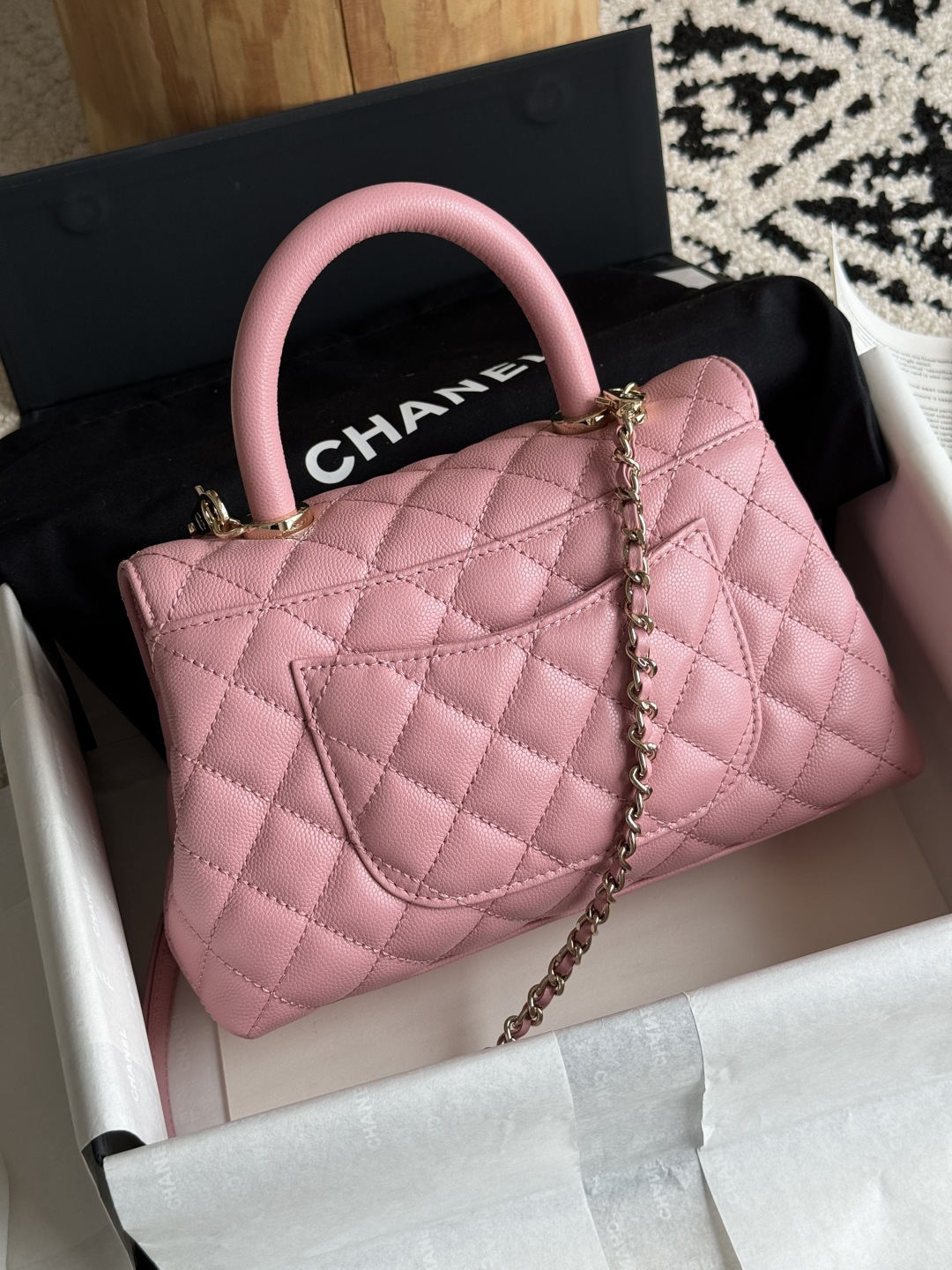 Small Coco Handle Flap Bag in Pink Quilted Caviar Leather with Light Gold-Tone Hardware - Mocuir