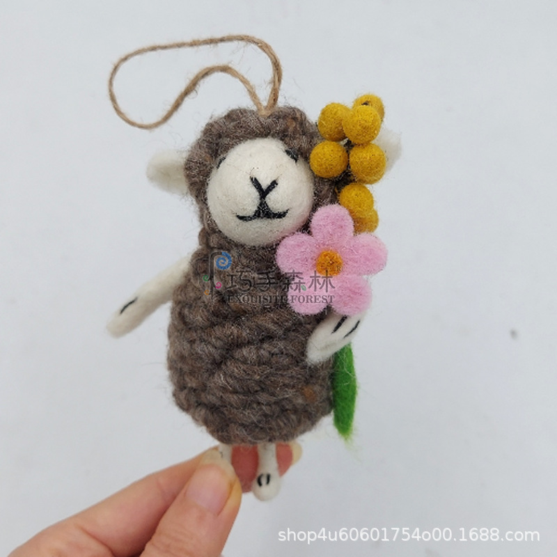 Wool felt pendant cute plush toy