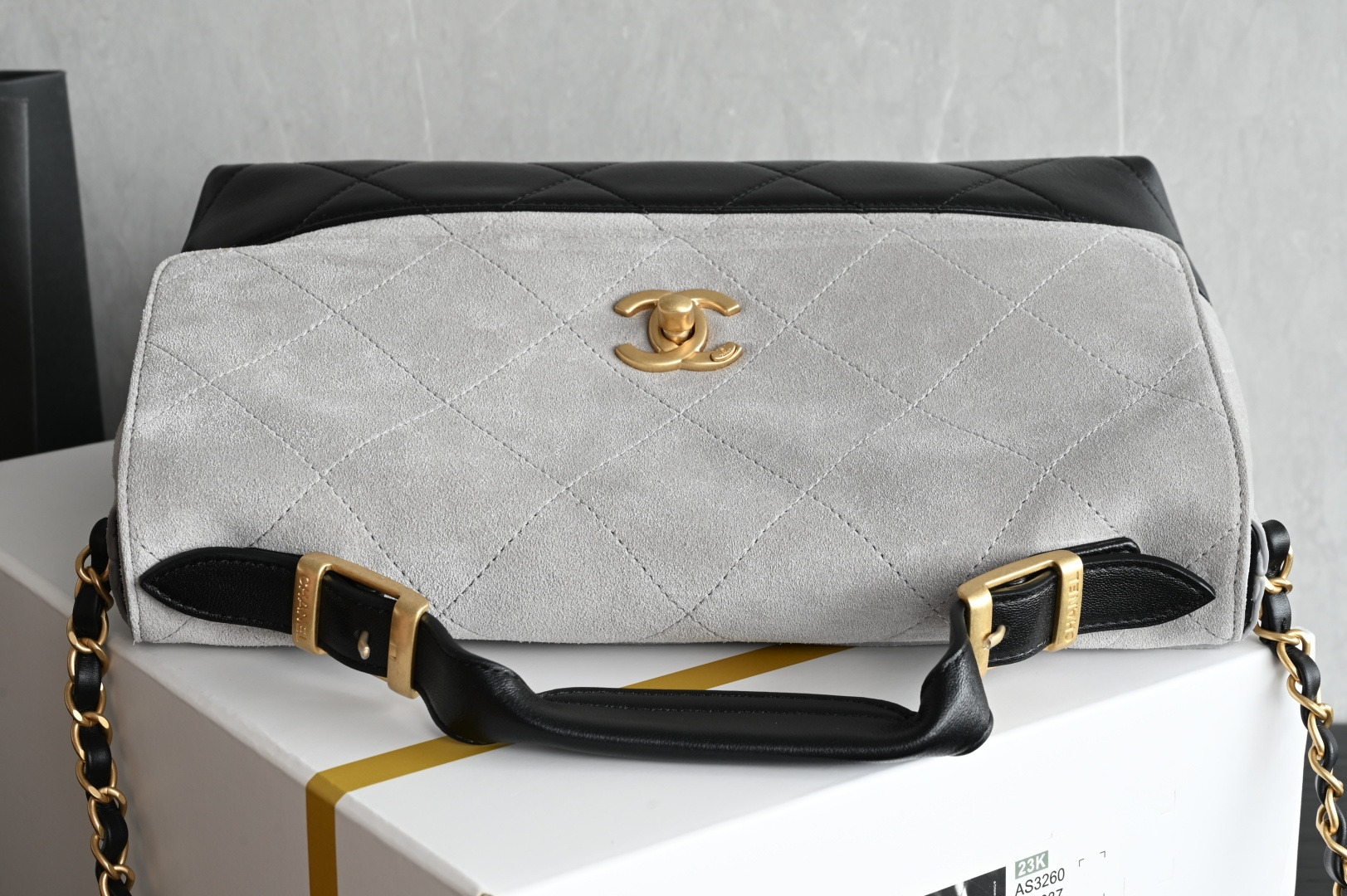 Large Flap Bag With Top Handle in Grey & Black Quilted Suede Lambskin and Shiny Lambskin with Gold-Tone Metal (Model AS5637) - Mocuir