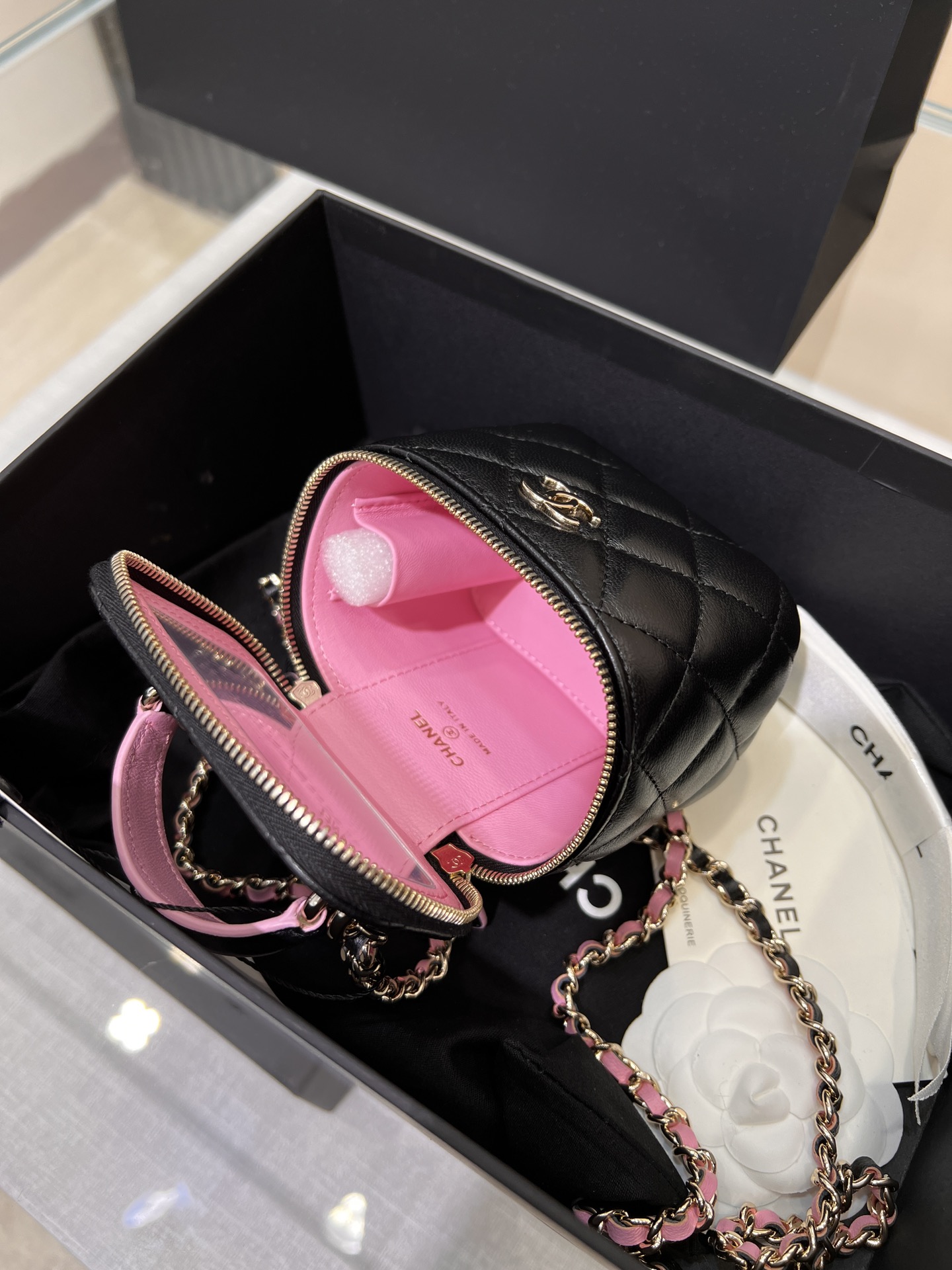 23P Long Vanity with Top Handle (Black & Pink) - Mocuir