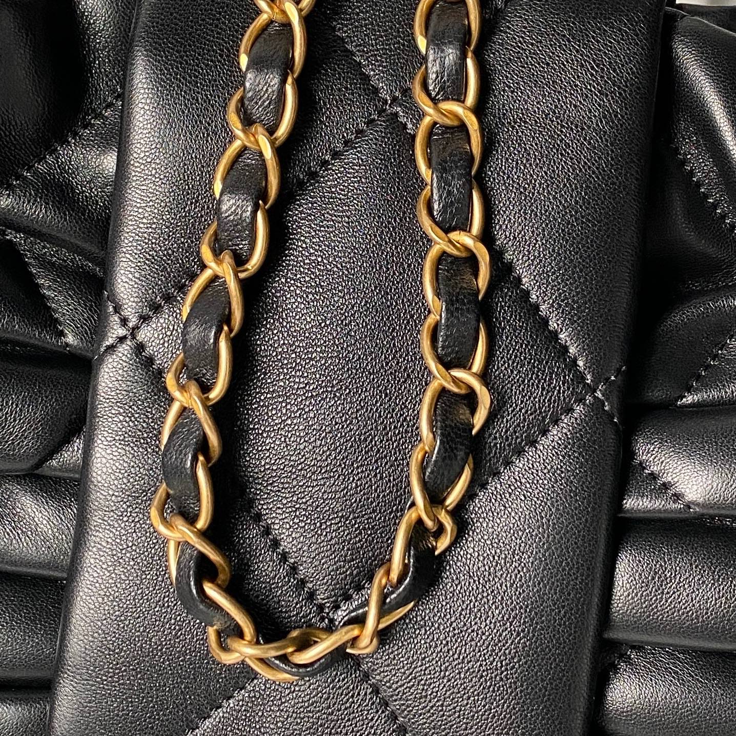 25K Large Hobo Bag (AS5846) in Black Quilted Shiny Lambskin with Light Gold-Tone Hardware - Mocuir