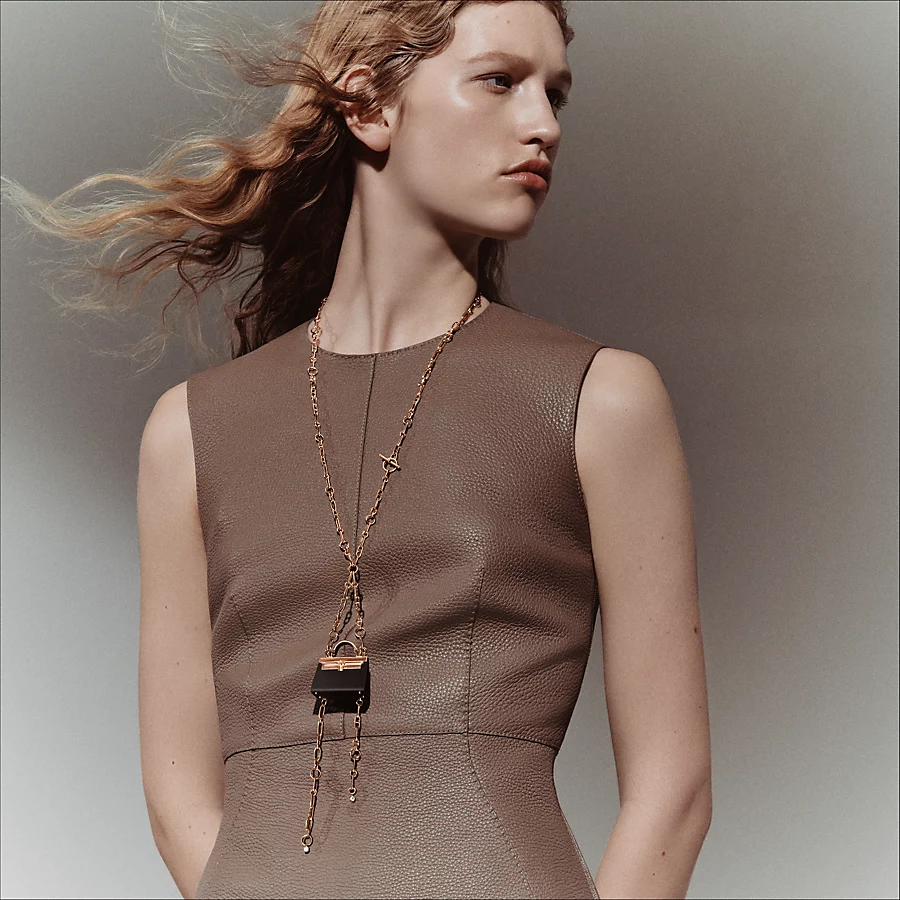 Précieux Kelly long pendant