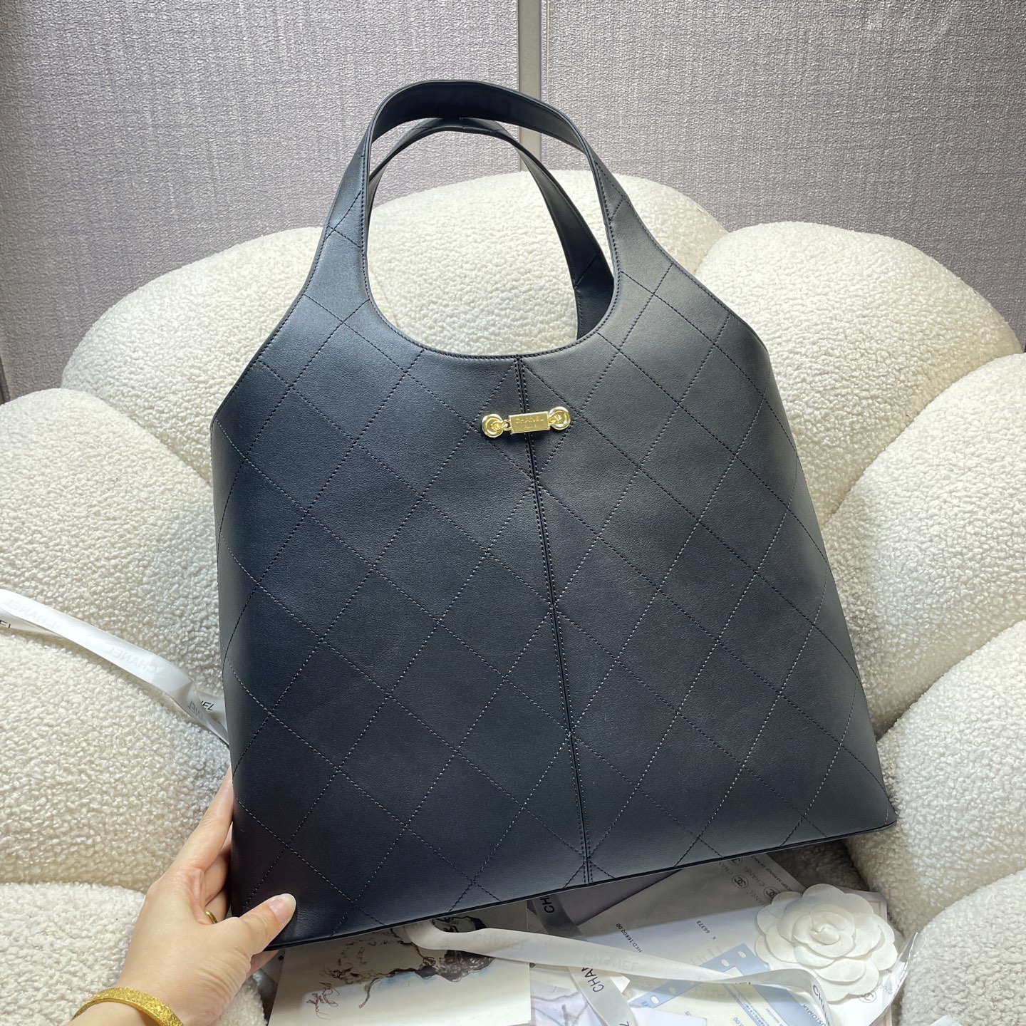 26P Cruise Quilted Lambskin Large Tote Handbag with Gold-Tone Hardware - Mocuir