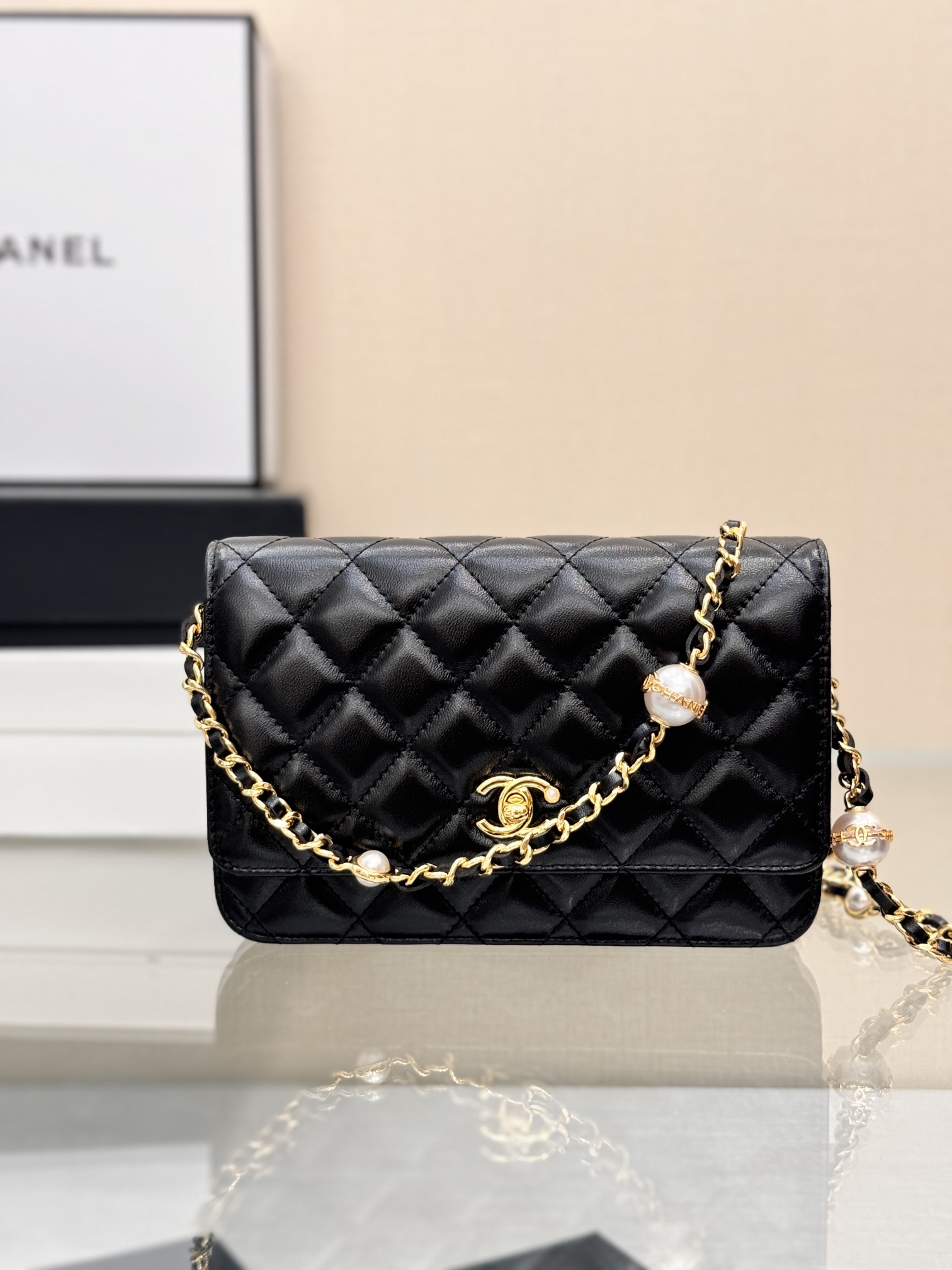 Classic Wallet On Chain (WOC) with Pearl Detail in Black Quilted Lambskin with Light Gold-Tone Hardware - Mocuir