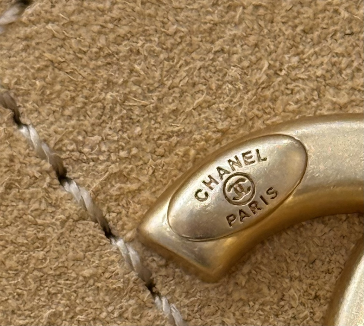 suede quilted Hobo bag from the 26C Cruise collection（Ginger Yellow） - Mocuir