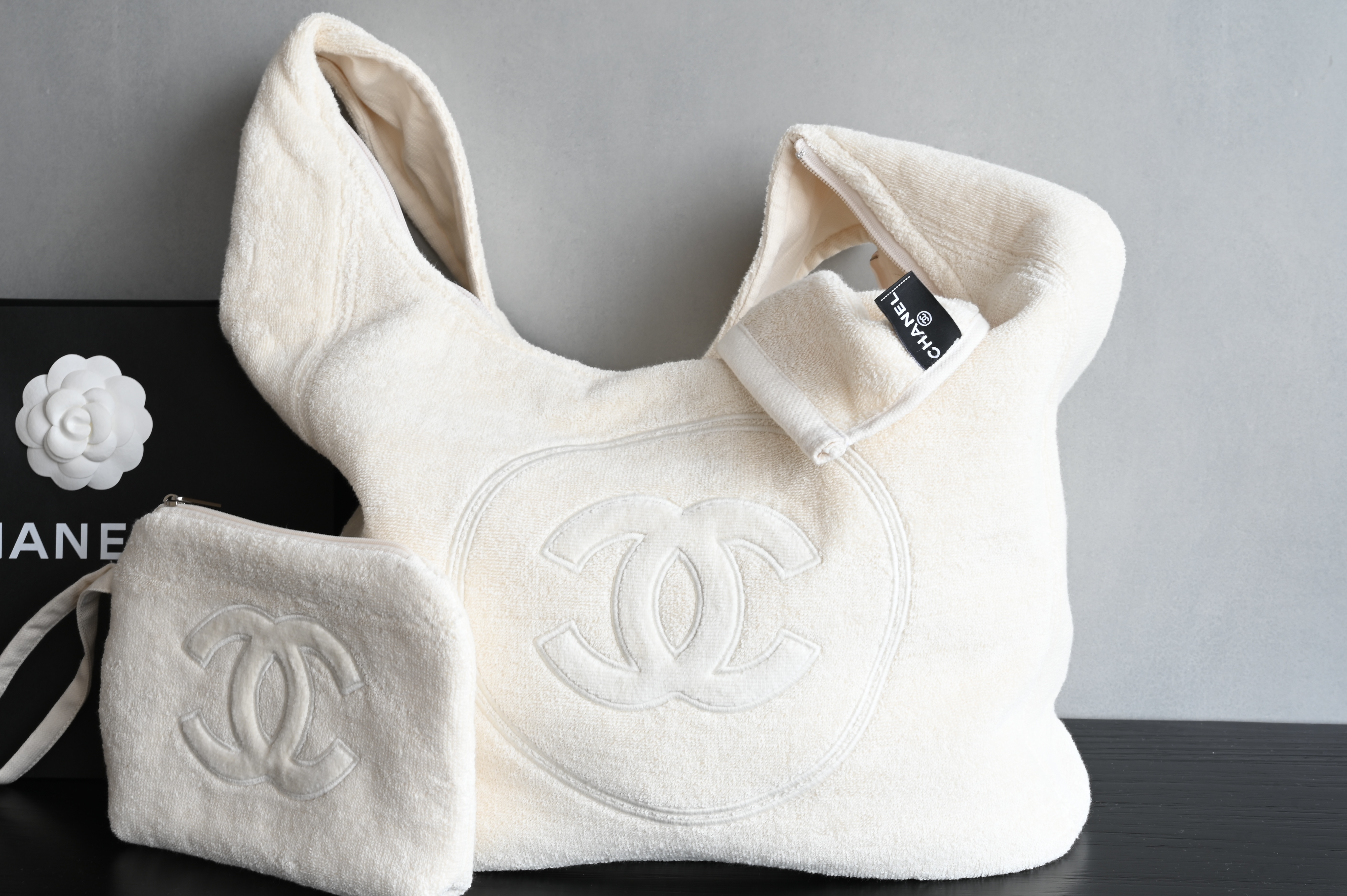 Coco Beach Hobo Tote Bag with Pouch in Ivory Terry Cotton (Model A82901) - Mocuir