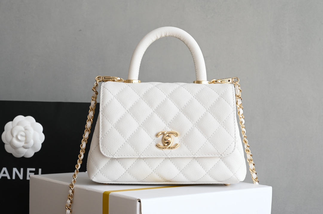 MiniNano Coco Handle Bag in White Quilted Grained Calfskin (Caviar) with Light Gold-Tone Hardware - Mocuir