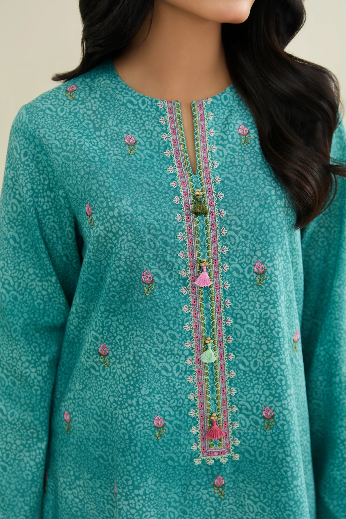 KHADDAR | EMBROIDERED